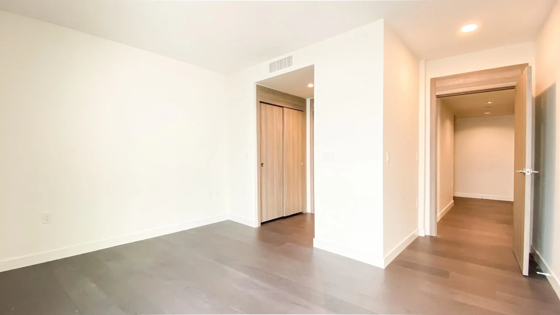 89 Nelson Street #2718