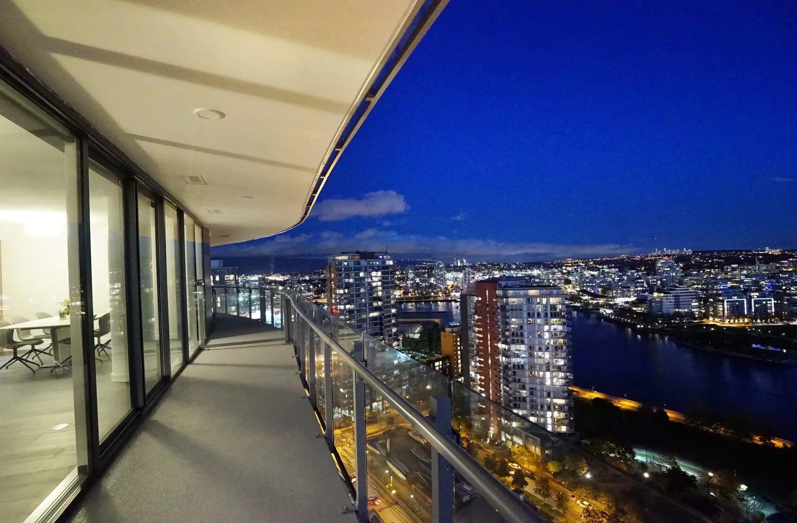 89 Nelson Street #2718