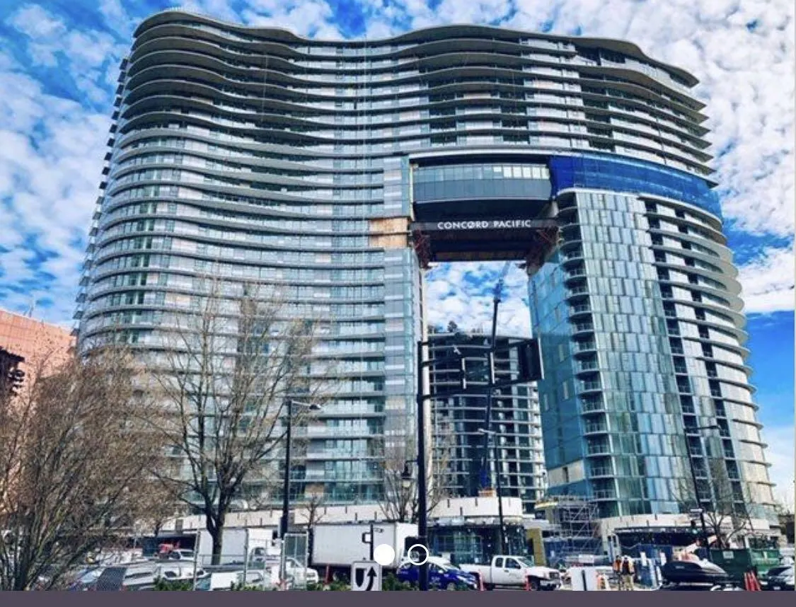 89 Nelson Street #2718