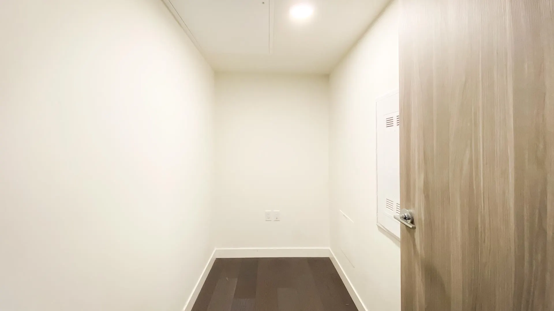 89 Nelson Street #2718