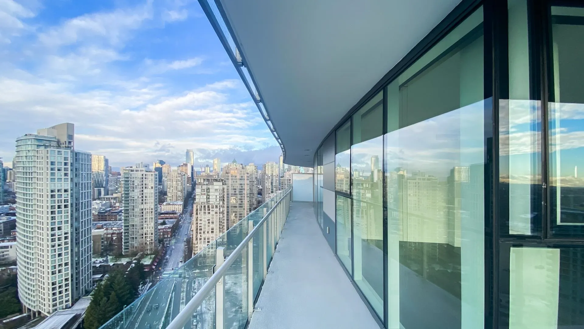 89 Nelson Street #2718