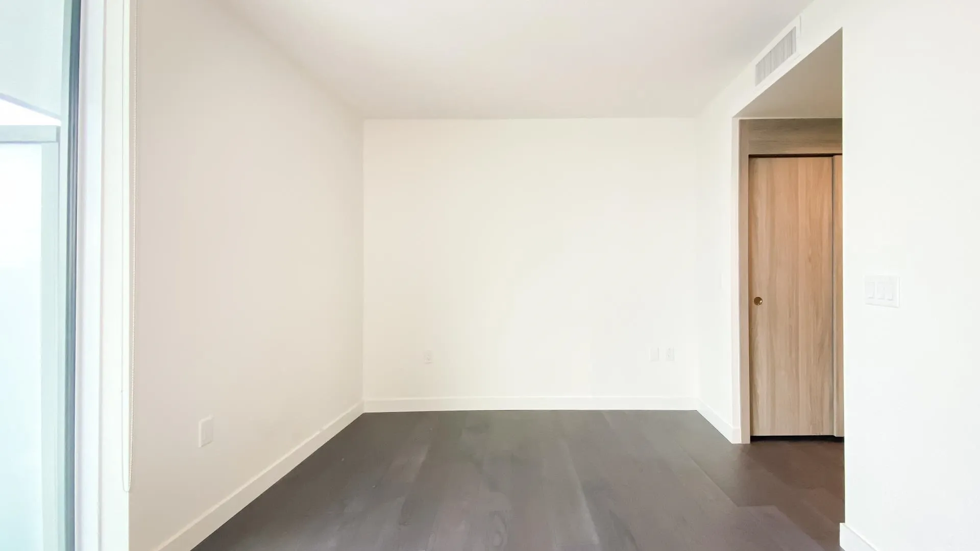 89 Nelson Street #2718