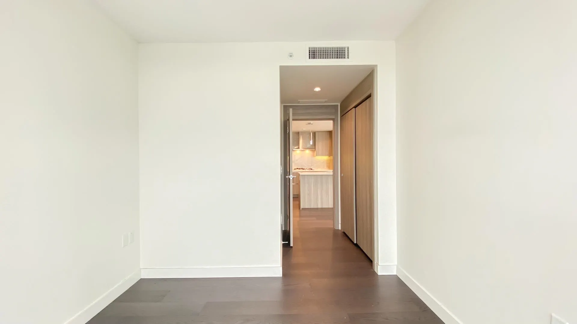 89 Nelson Street #2718