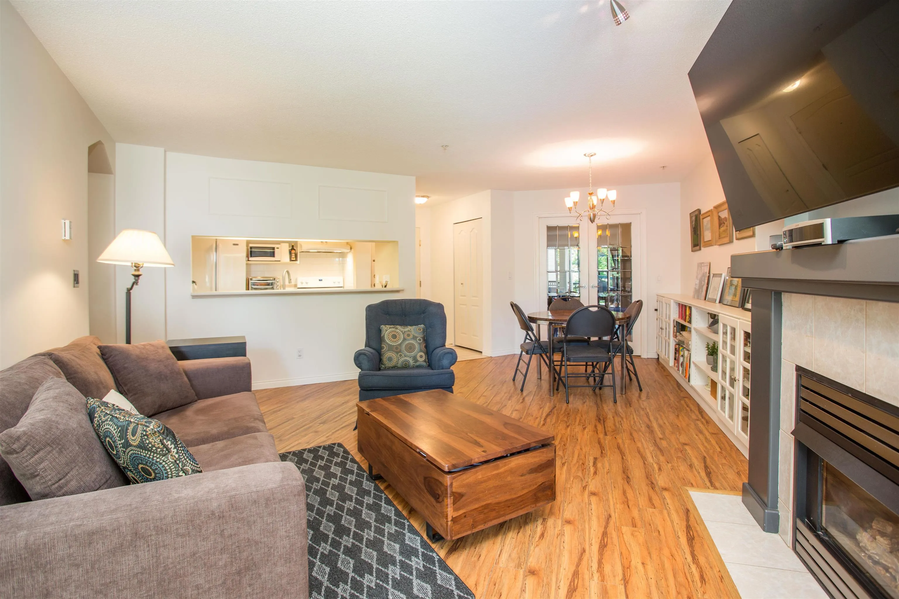 19528 Fraser Highway #221