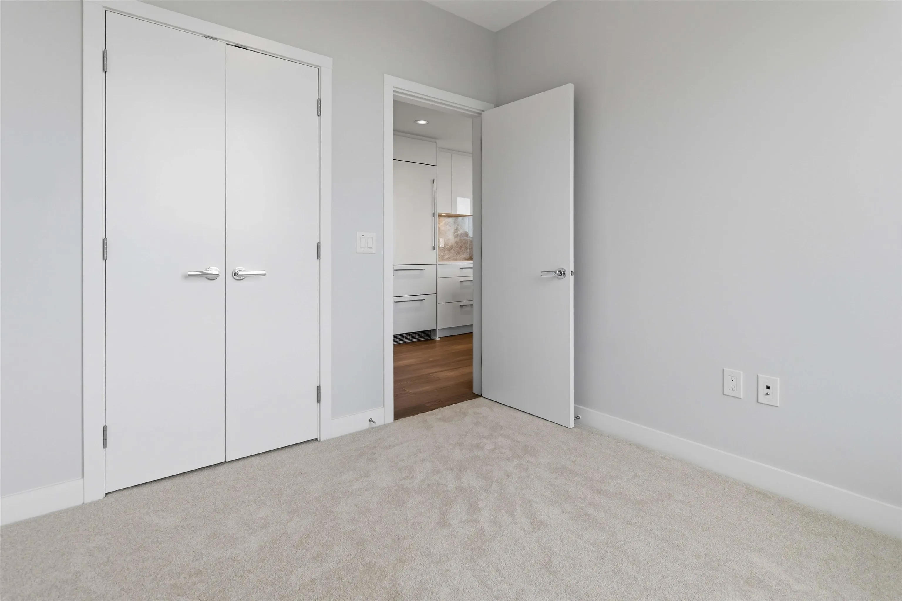 5410 Shortcut Road #1002