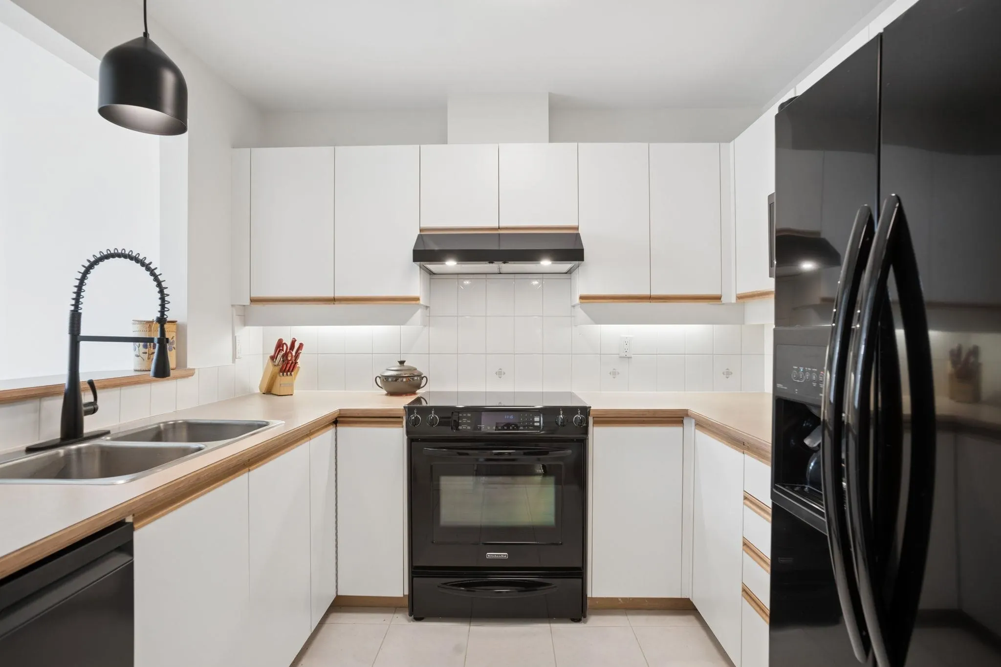 525 Wheelhouse Square #412