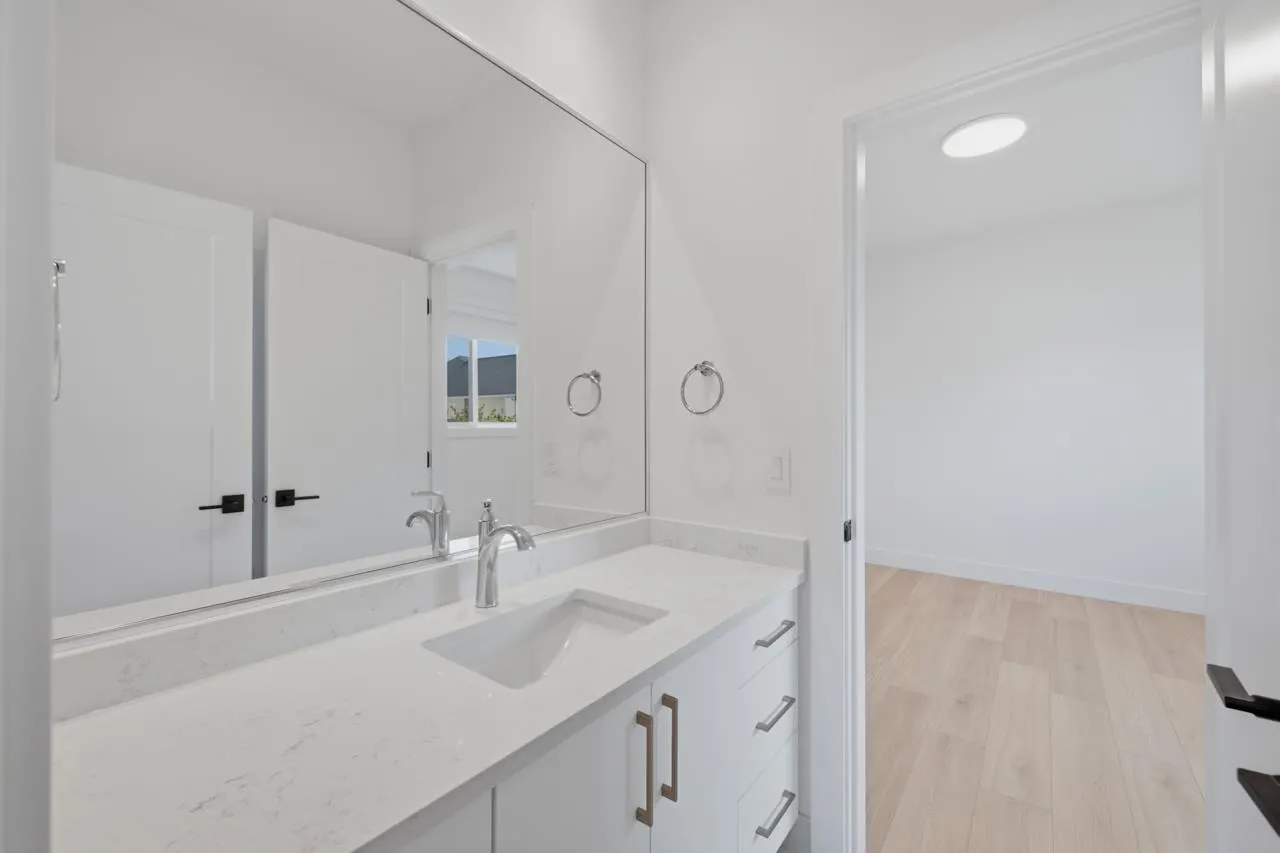 35133 Christina Place #5