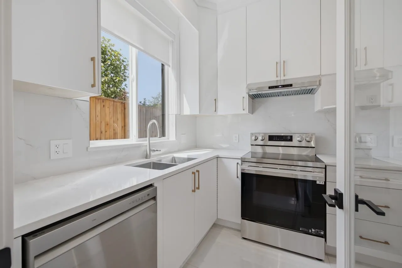 35133 Christina Place #5