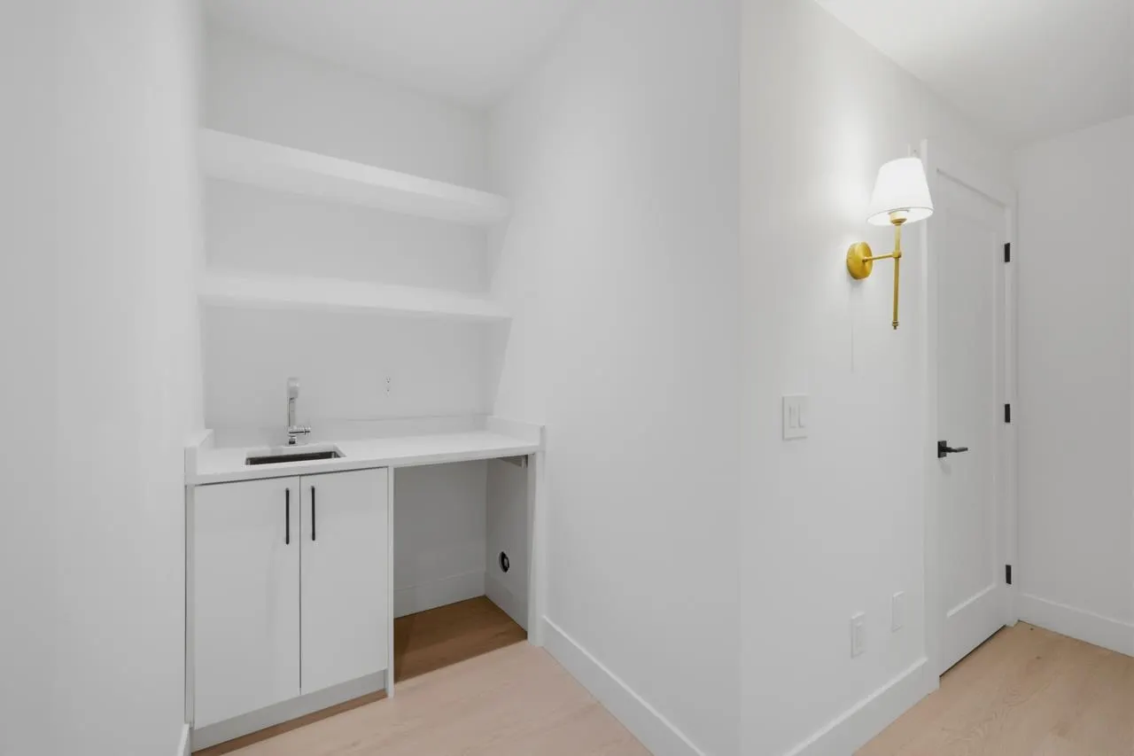 35133 Christina Place #5