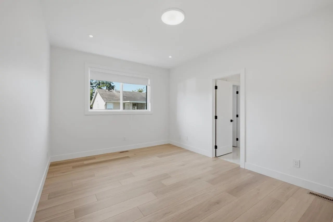 35133 Christina Place #5