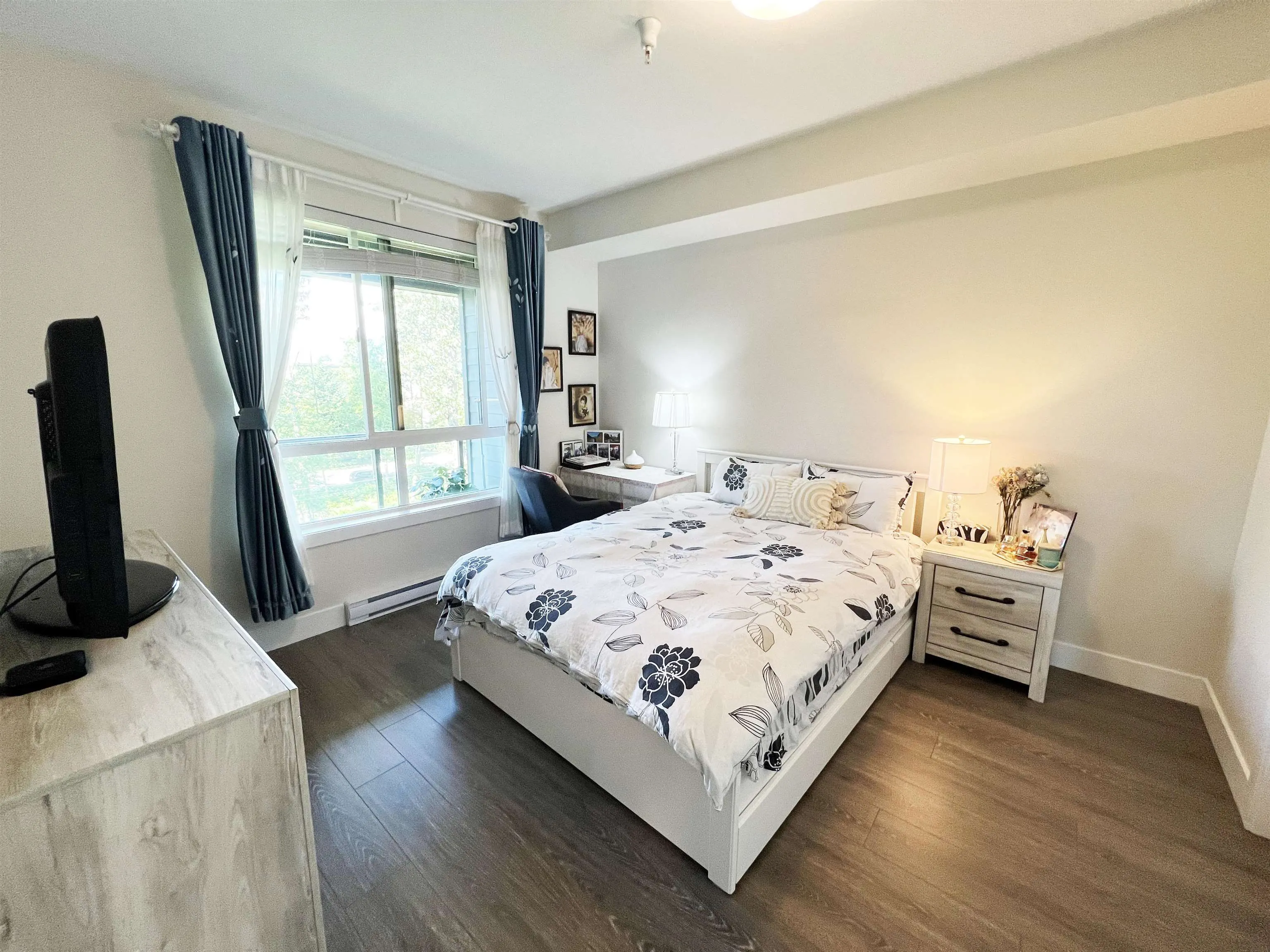 15351 101 Avenue #415