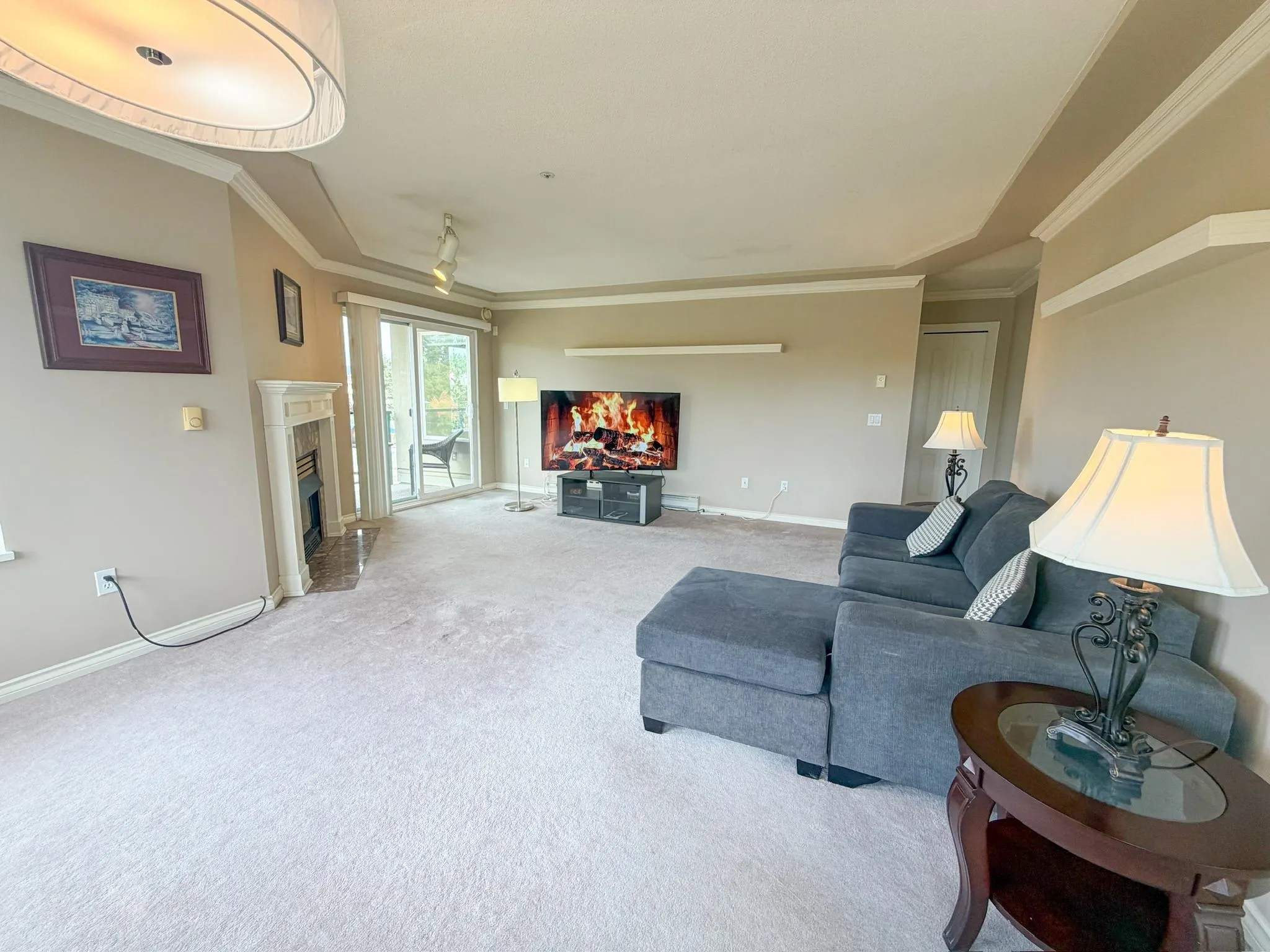 20433 53 Avenue #404