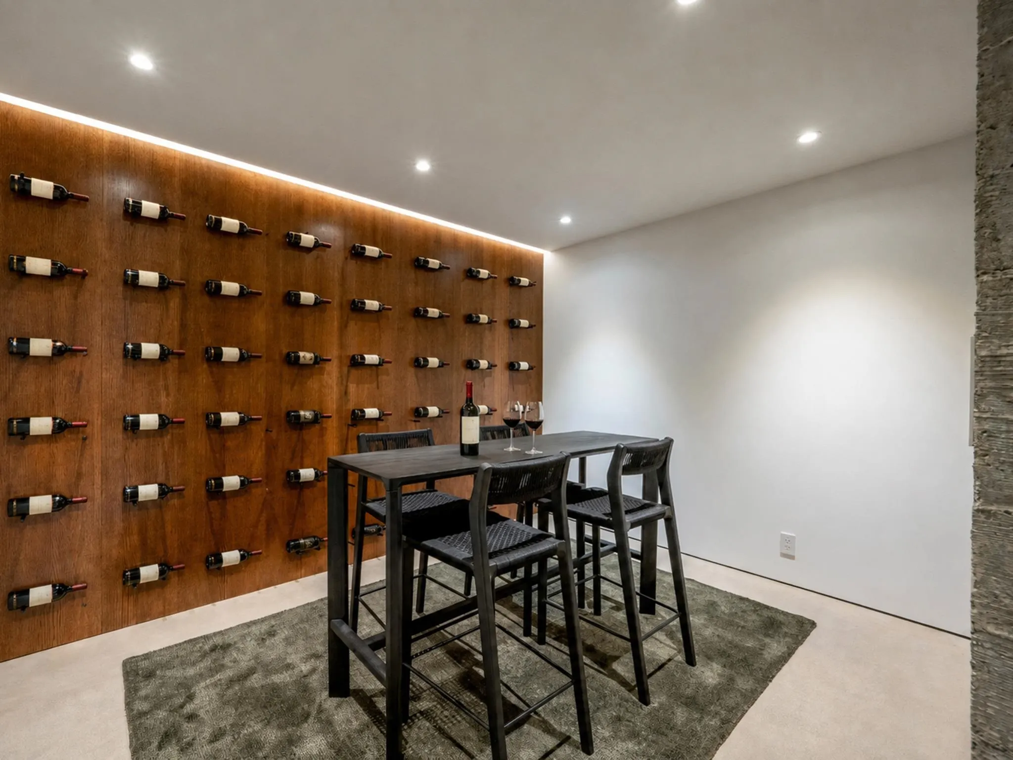 3565 Falcon Crescent