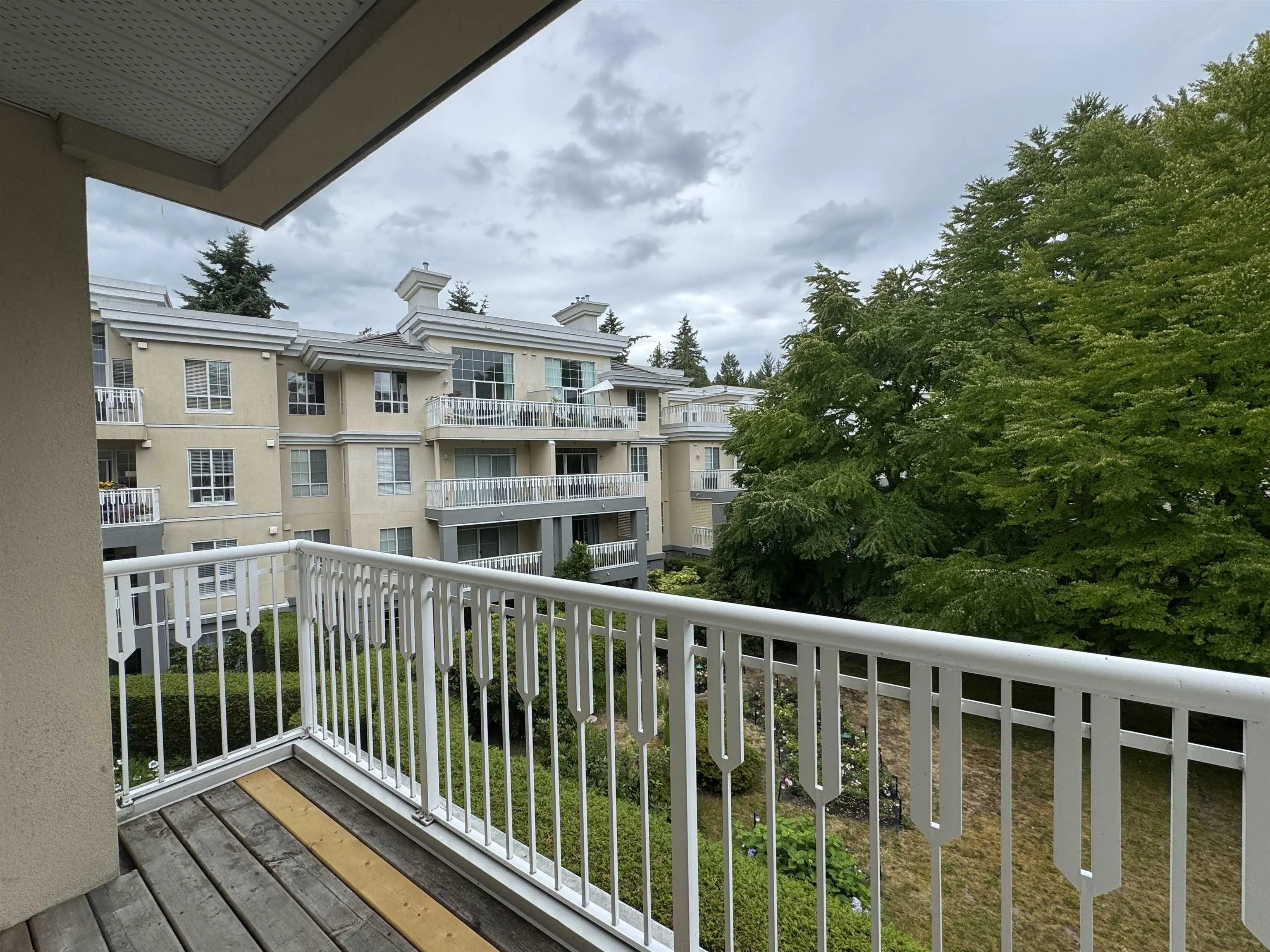 5835 E Hampton Place #308