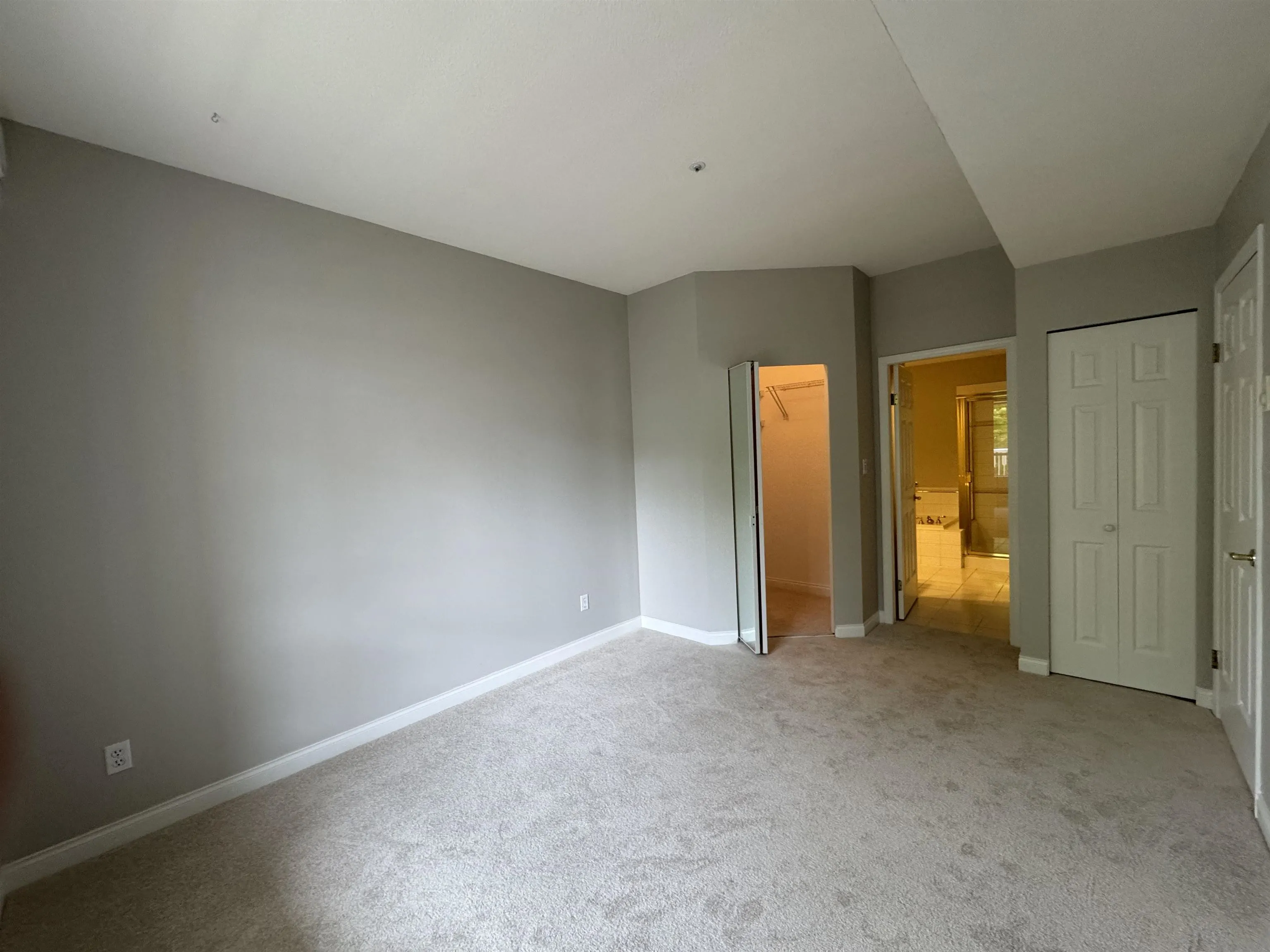5835 E Hampton Place #308