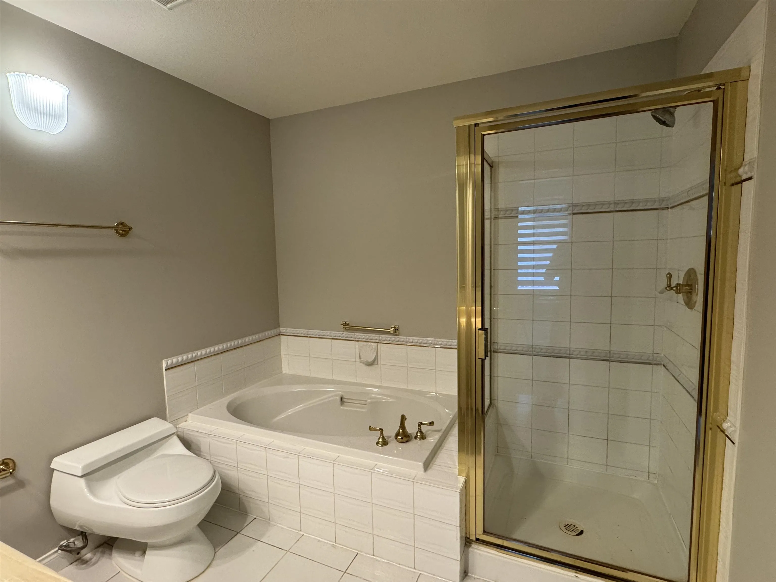 5835 E Hampton Place #308