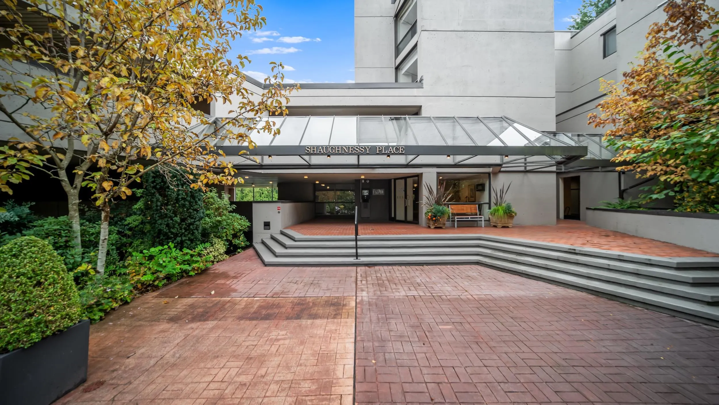 4900 Cartier Street #404