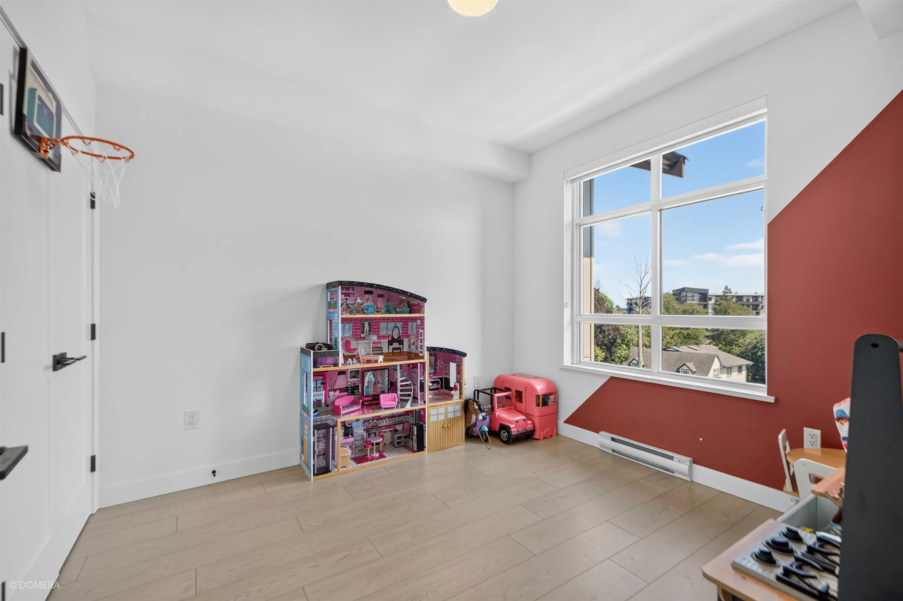 19945 Brydon Crescent #402