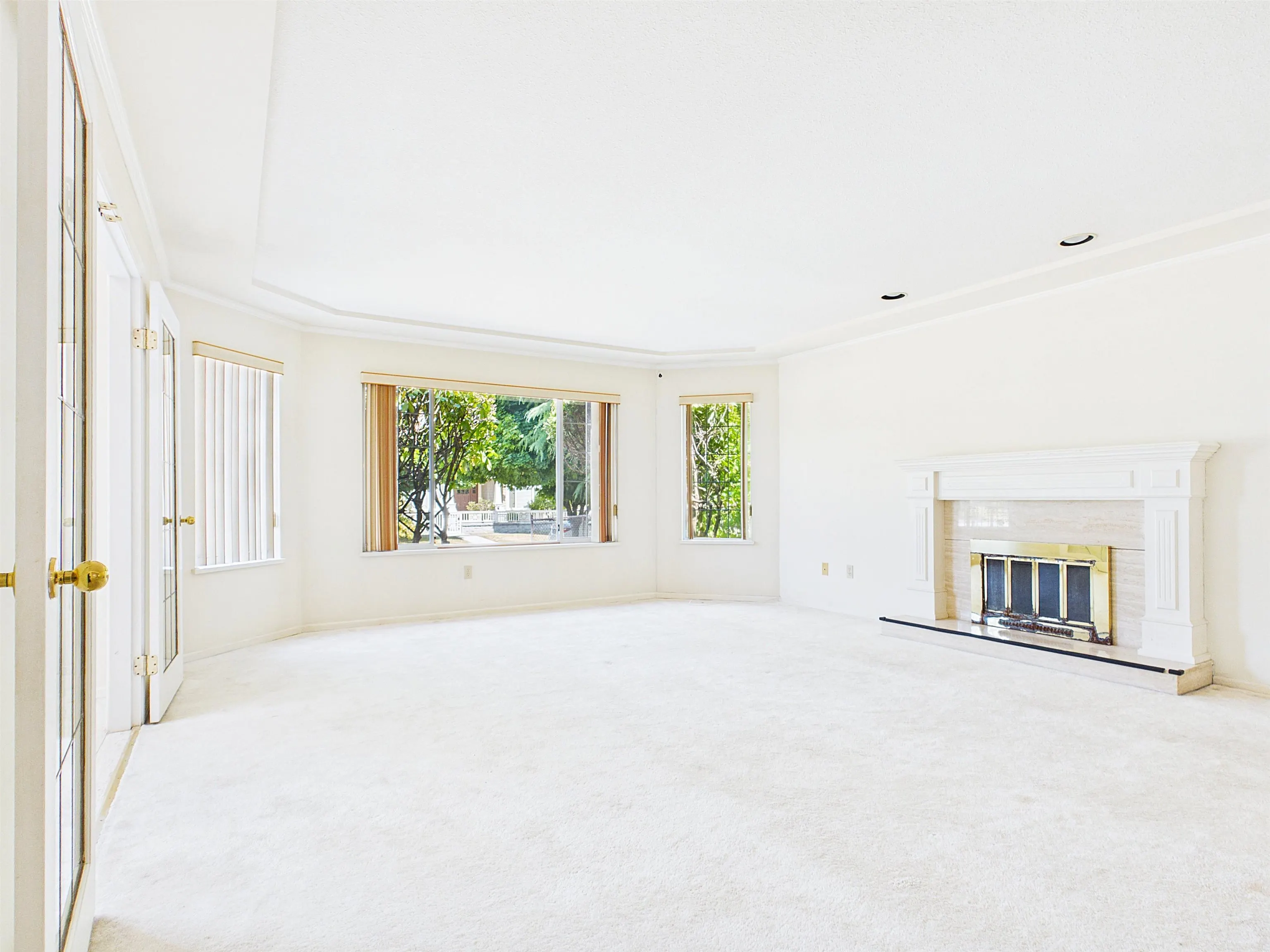 2718 Oliver Crescent