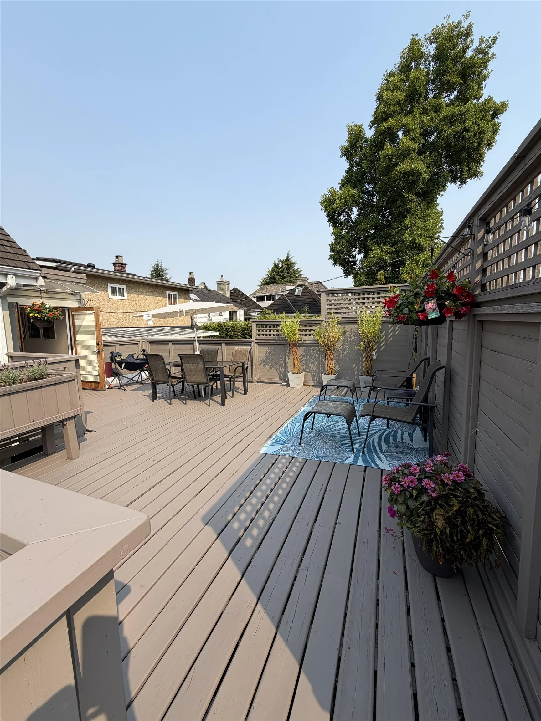 1346 Laburnum Street