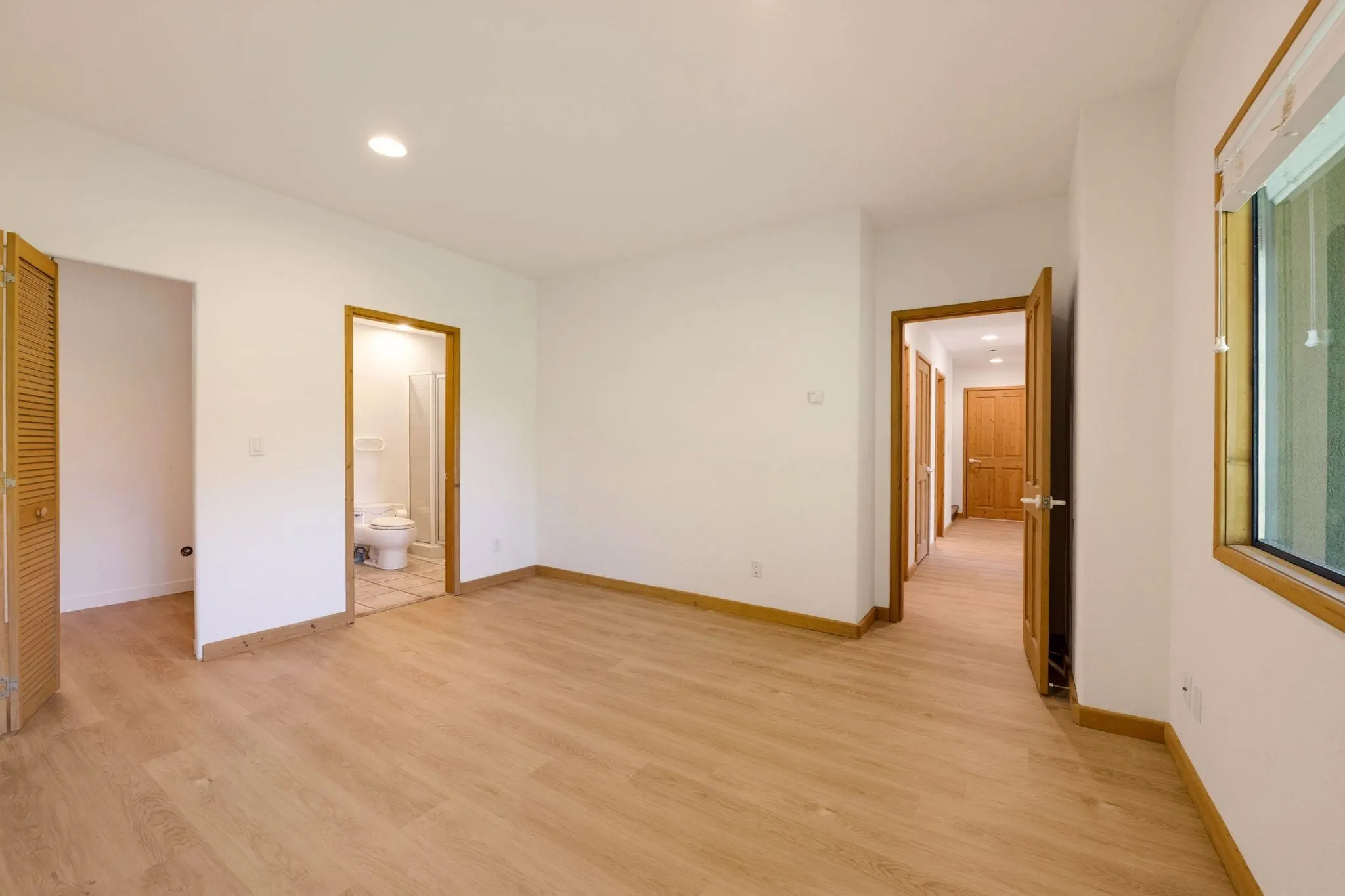 13102 13 Avenue