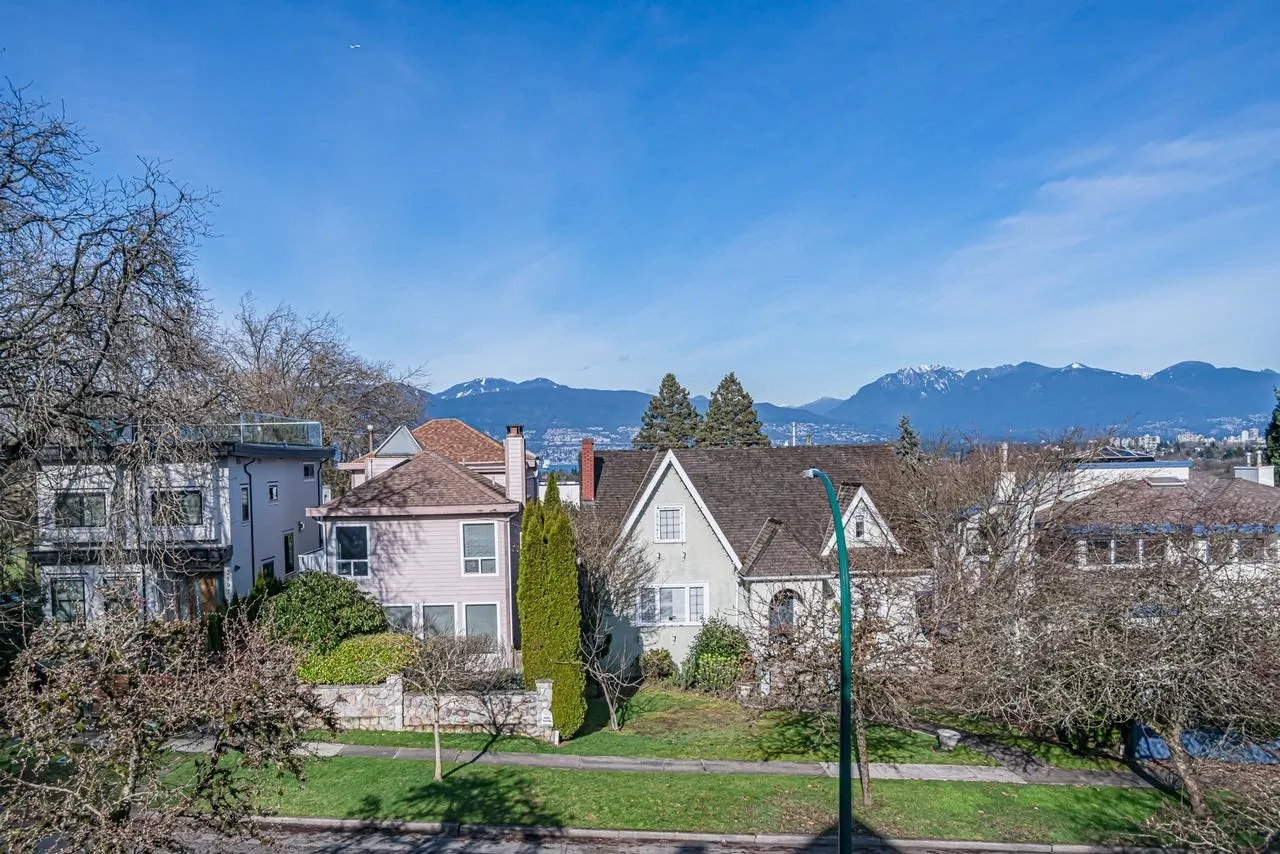 3178 W 23rd Avenue