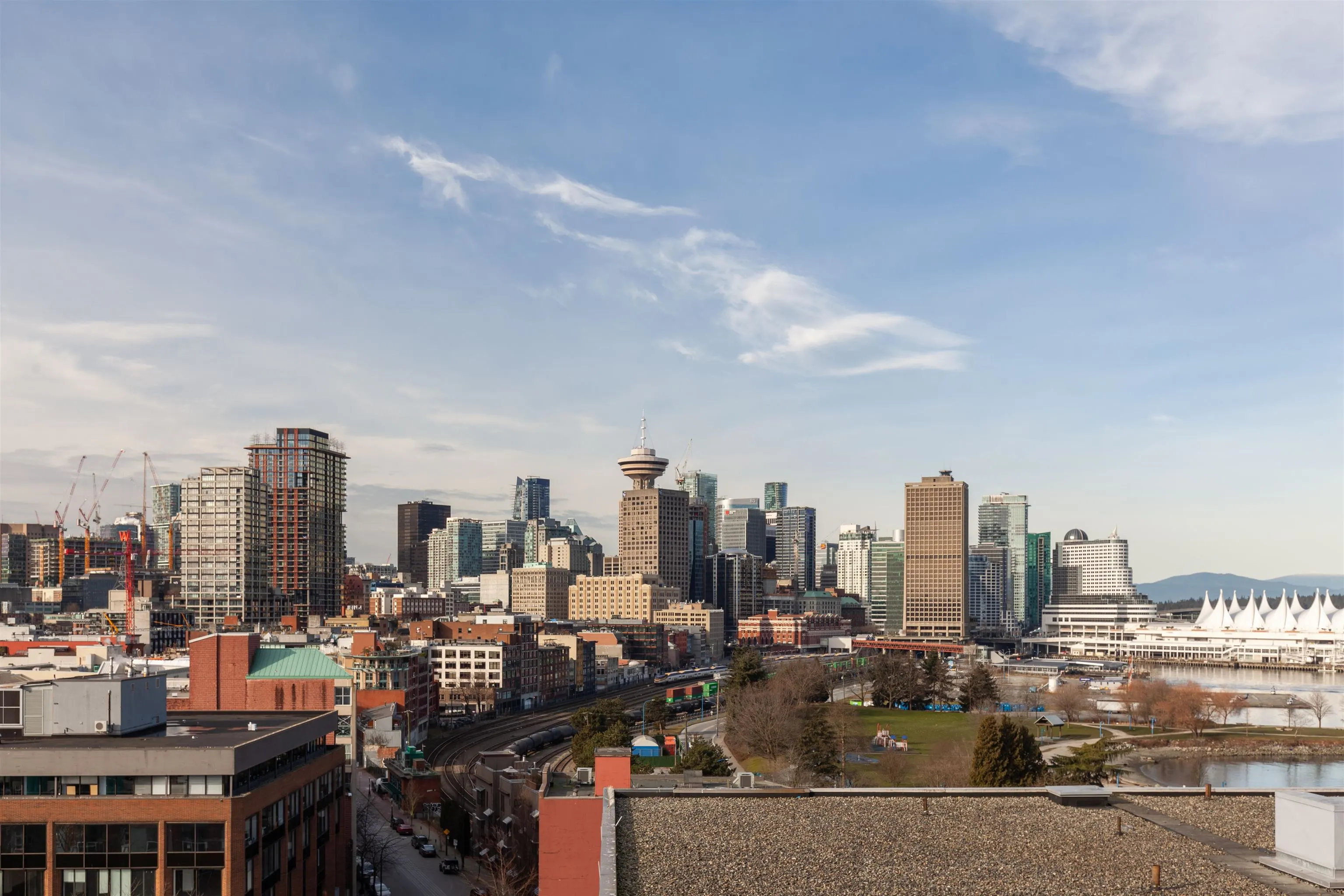289 Alexander Street #1002