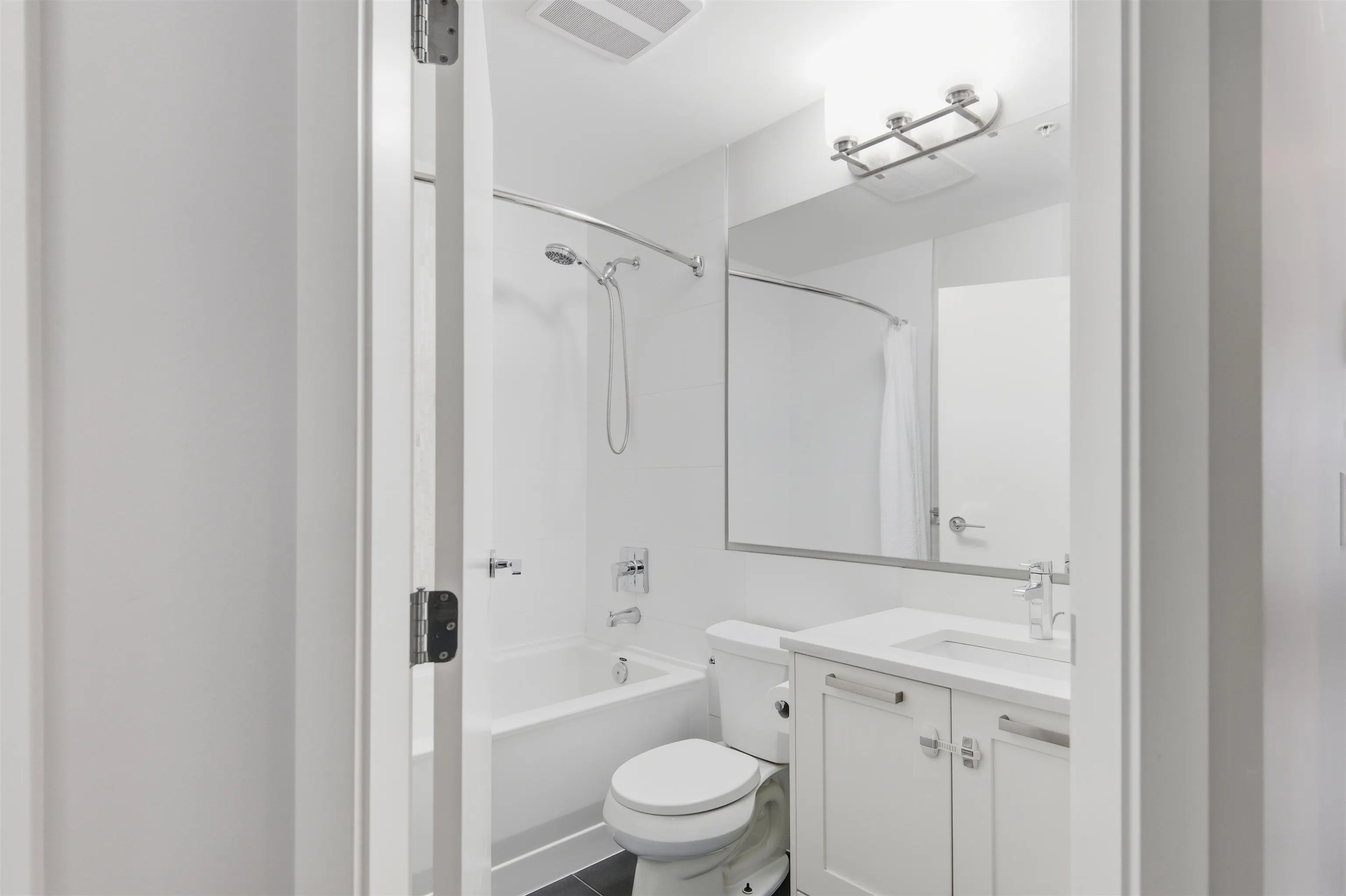 15388 105 Avenue #206