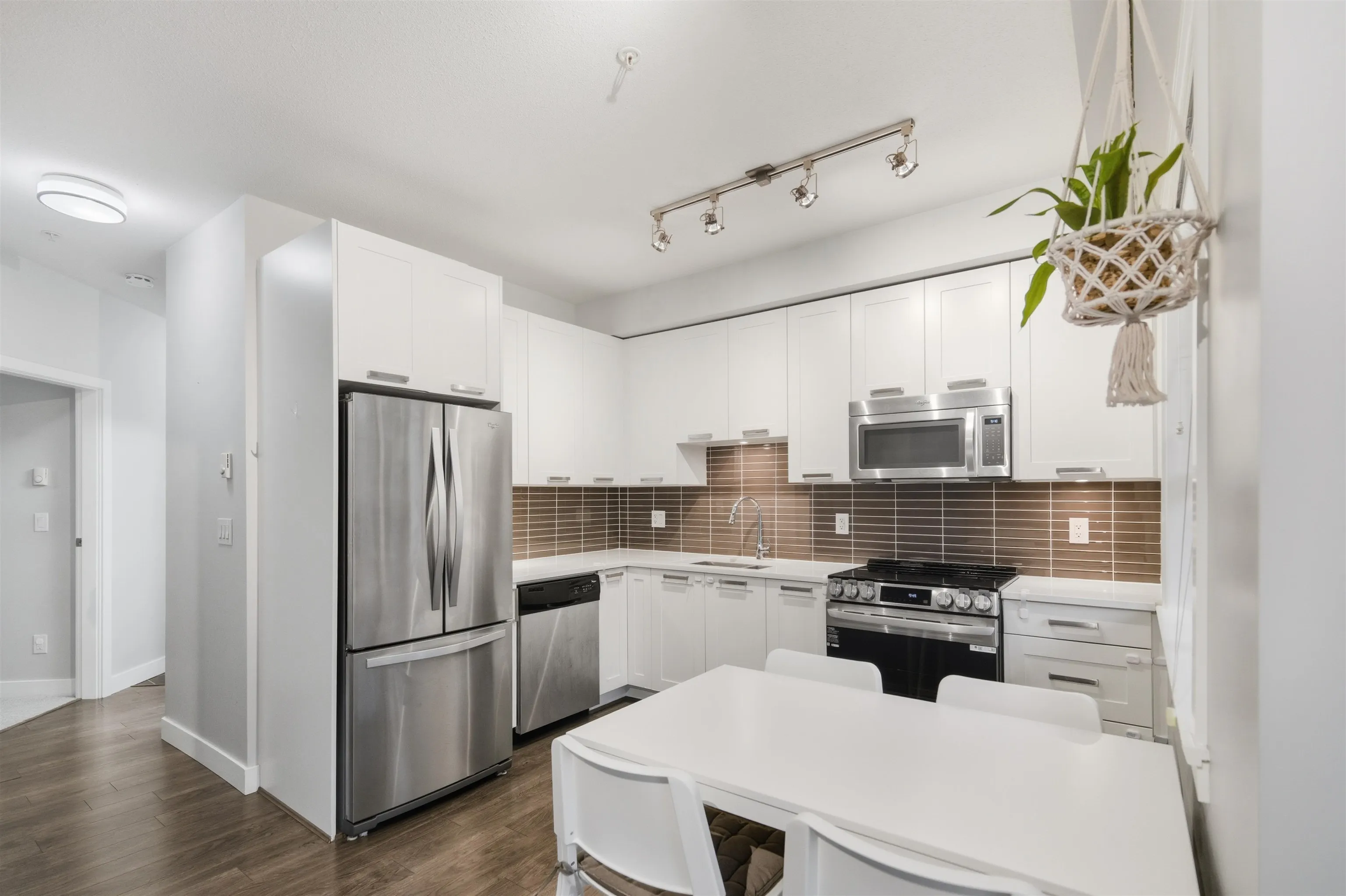 15388 105 Avenue #206