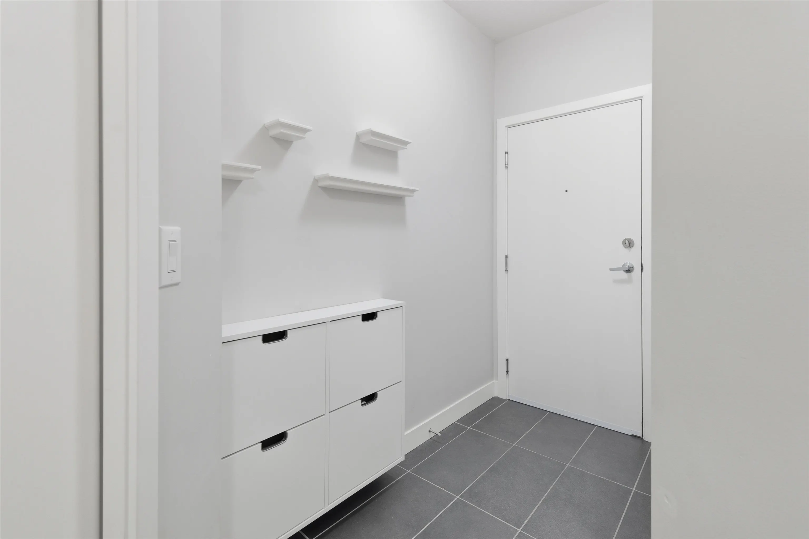 15388 105 Avenue #206