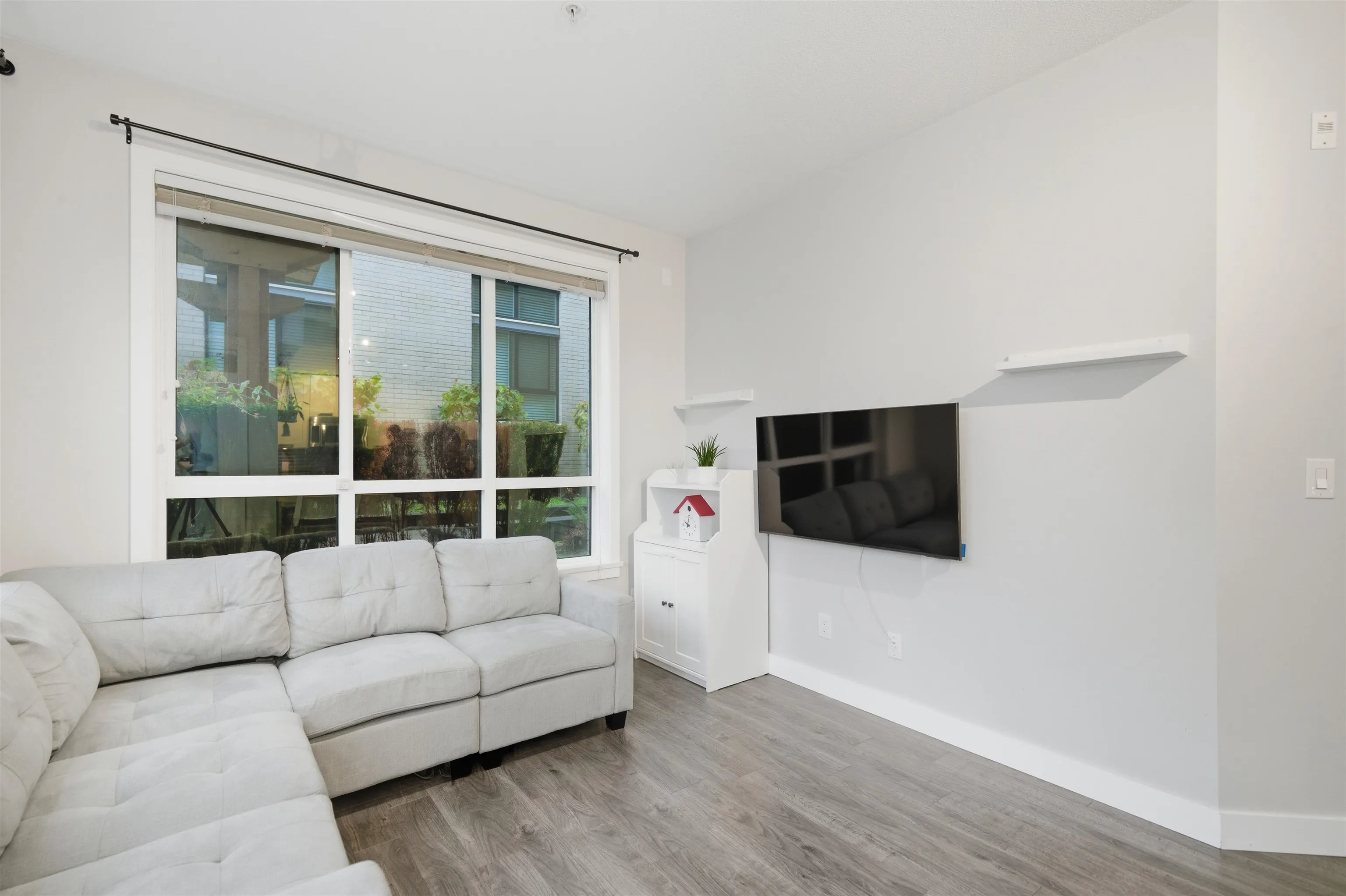 15388 105 Avenue #206