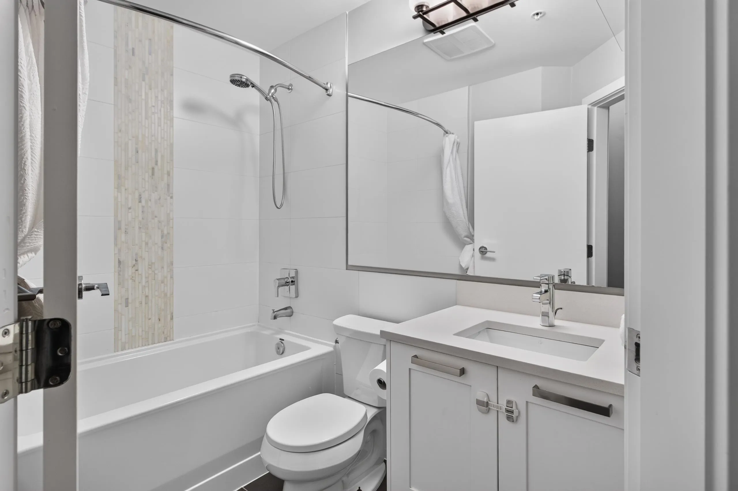 15388 105 Avenue #206