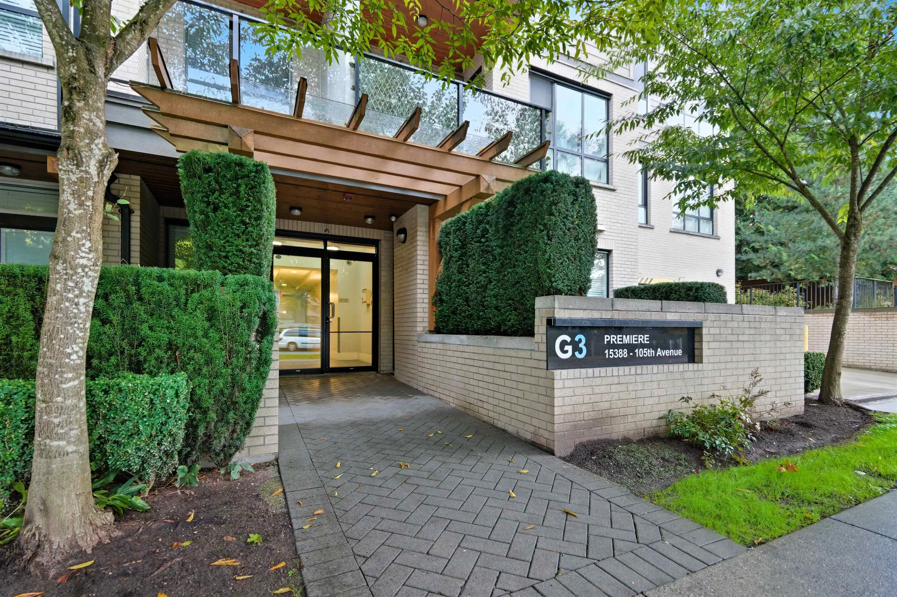 15388 105 Avenue #206