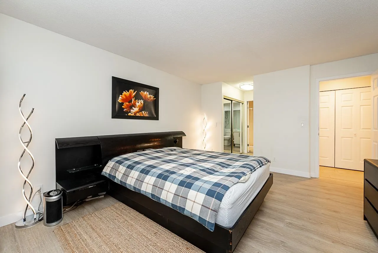 20391 96 Avenue #196