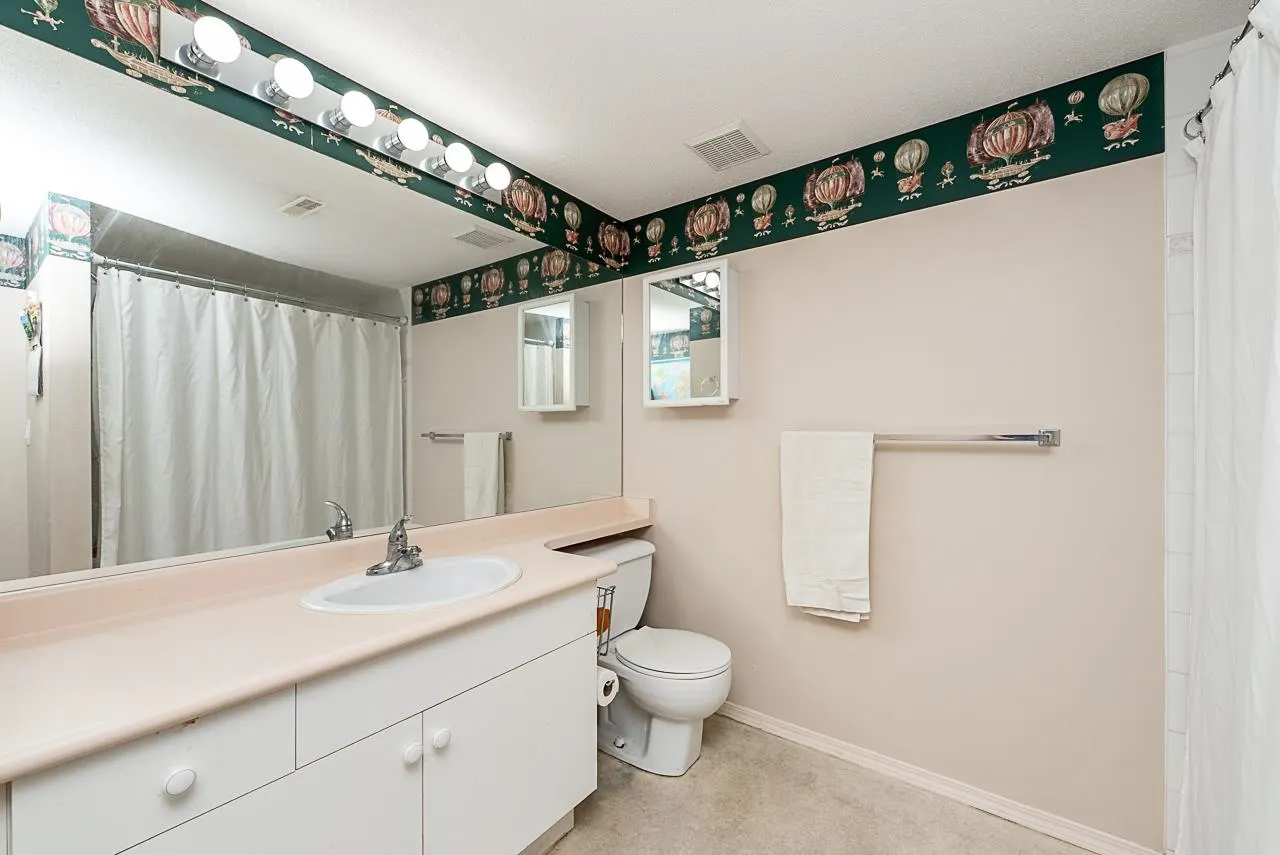 20391 96 Avenue #196