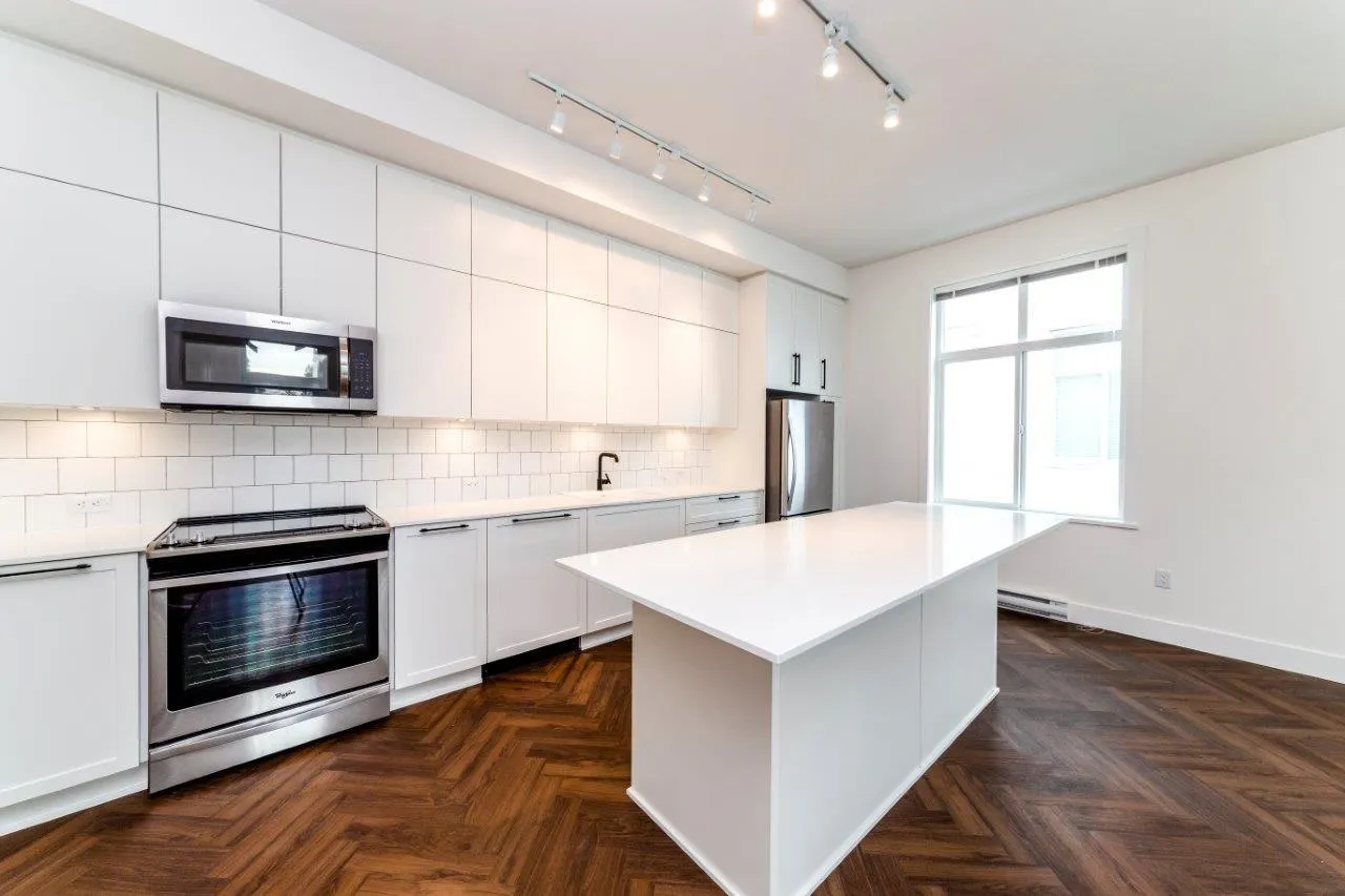 17555 57a Avenue #21