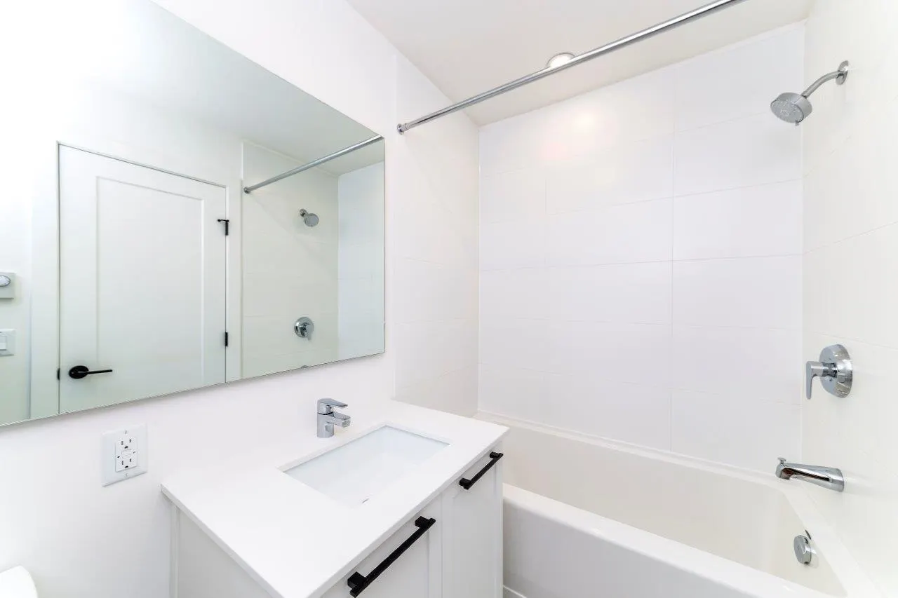 17555 57a Avenue #21
