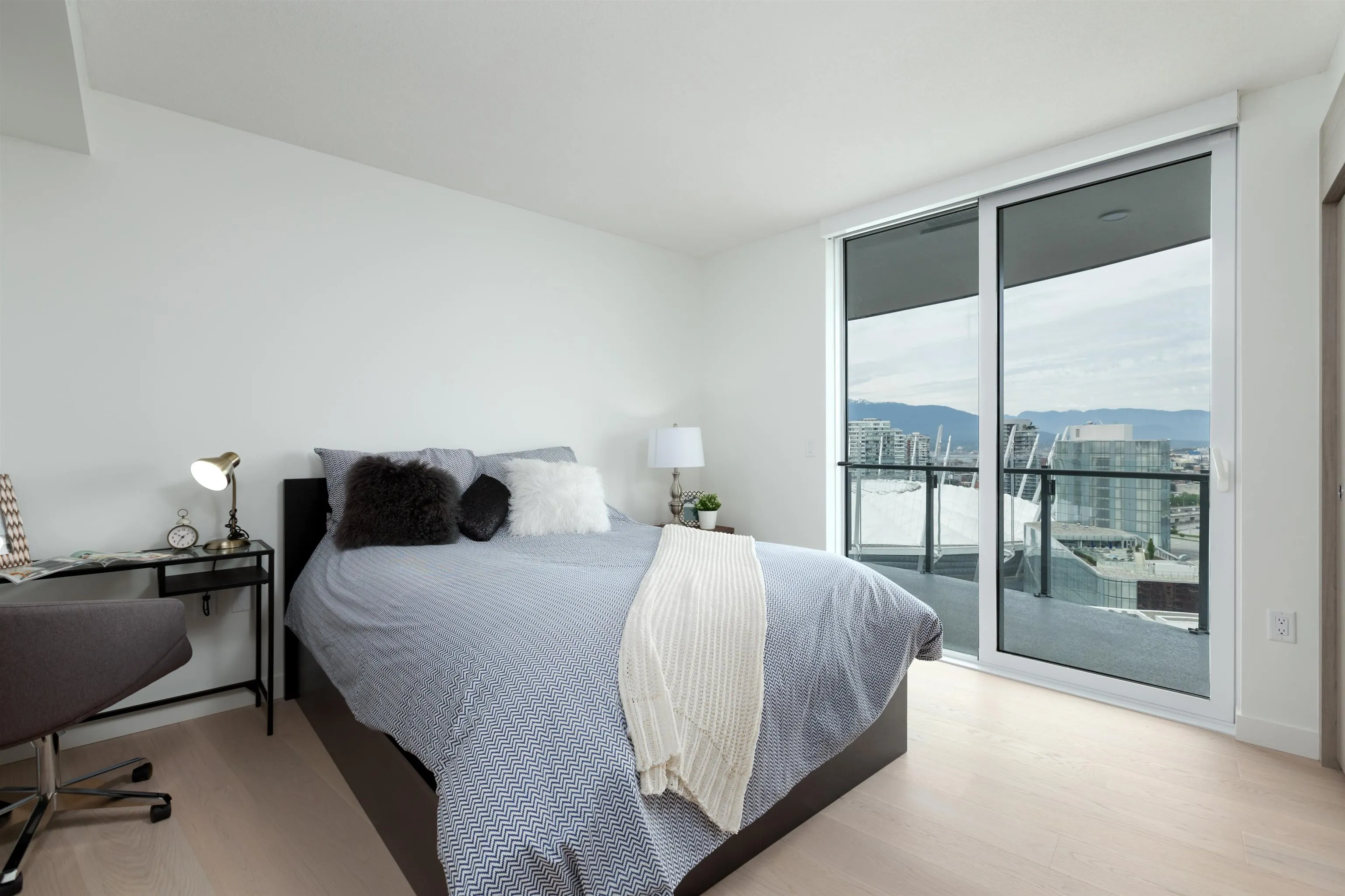 89 Nelson Street #2817