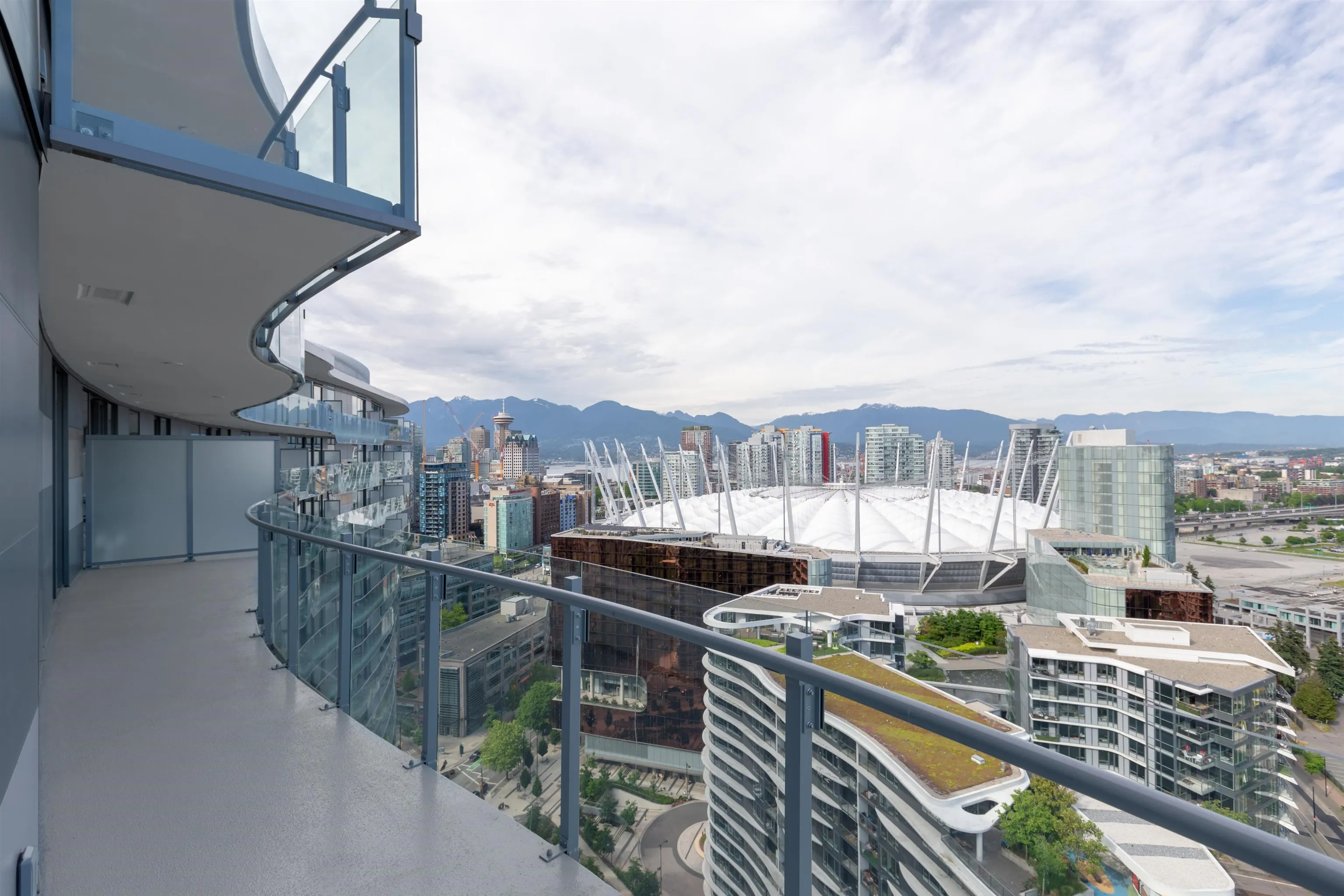 89 Nelson Street #2817