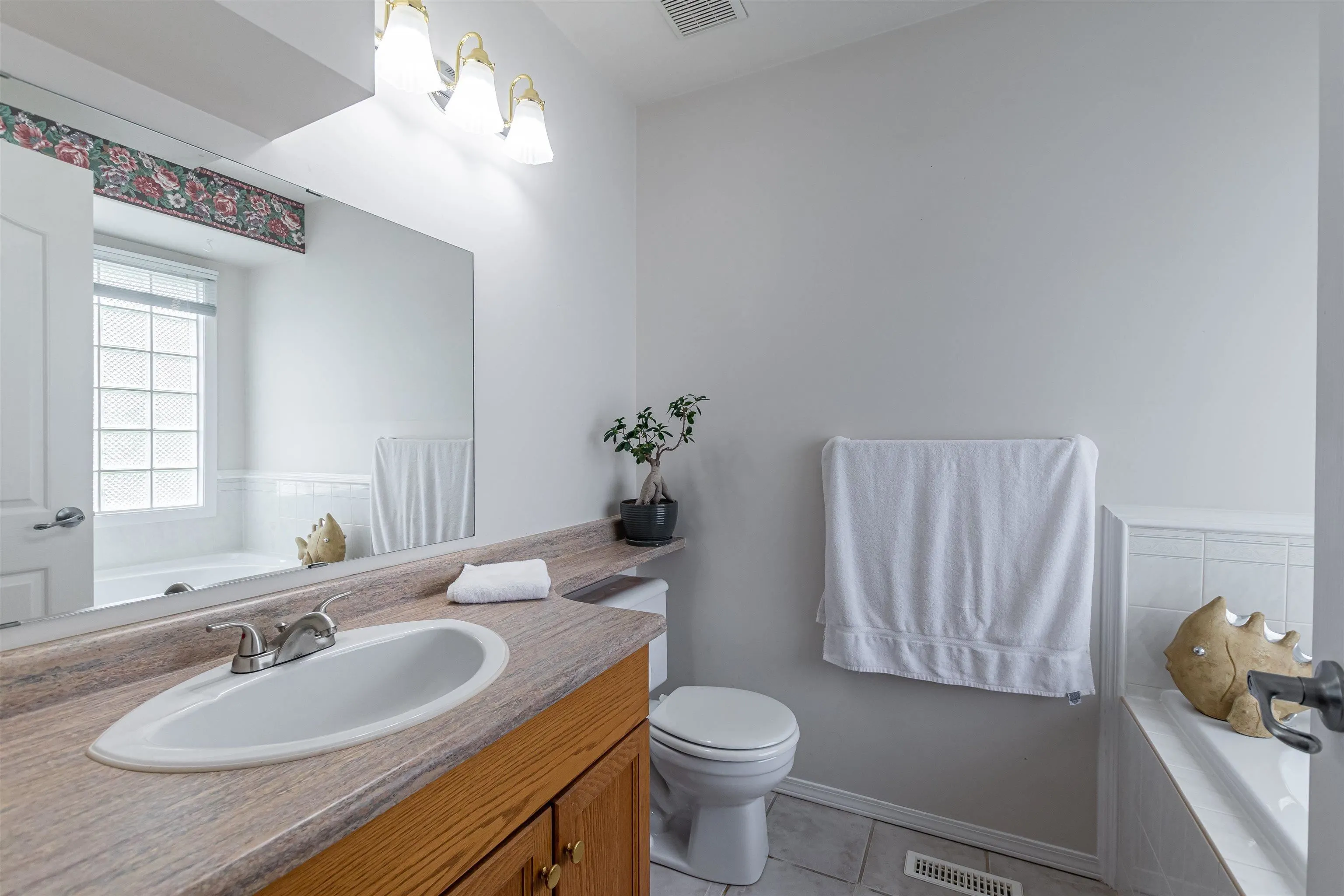 5373 Peach Road #103