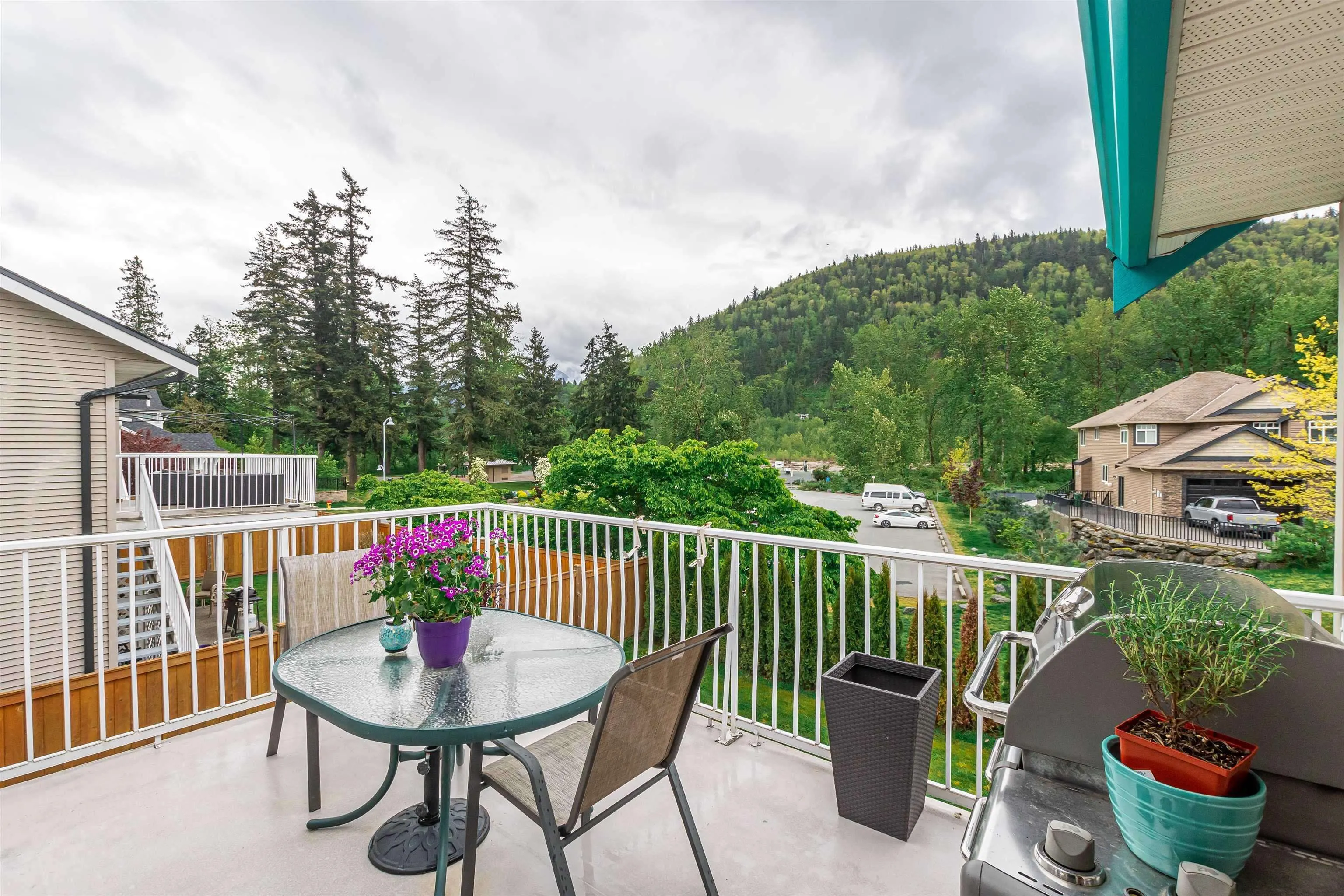 5373 Peach Road #103
