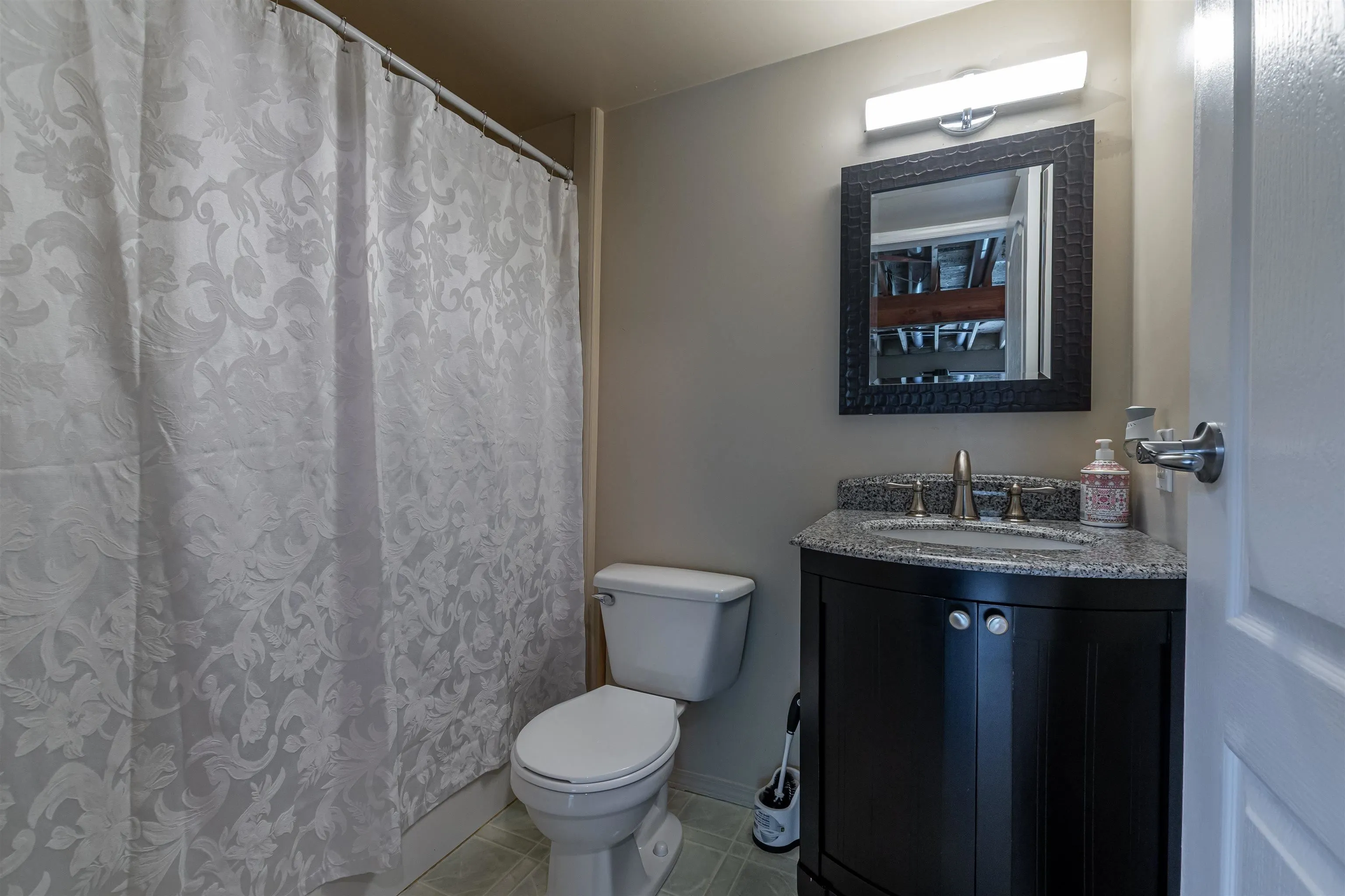 5373 Peach Road #103