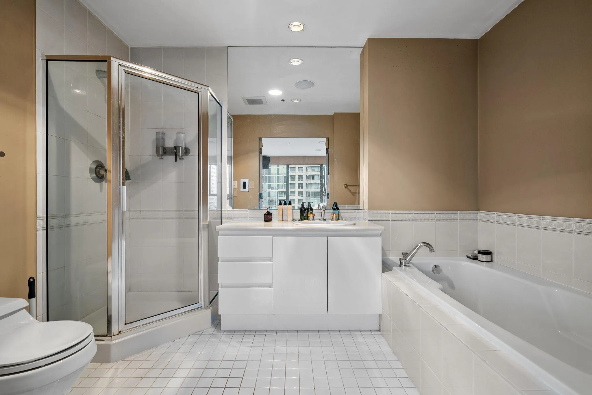 1000 Beach Avenue #2302