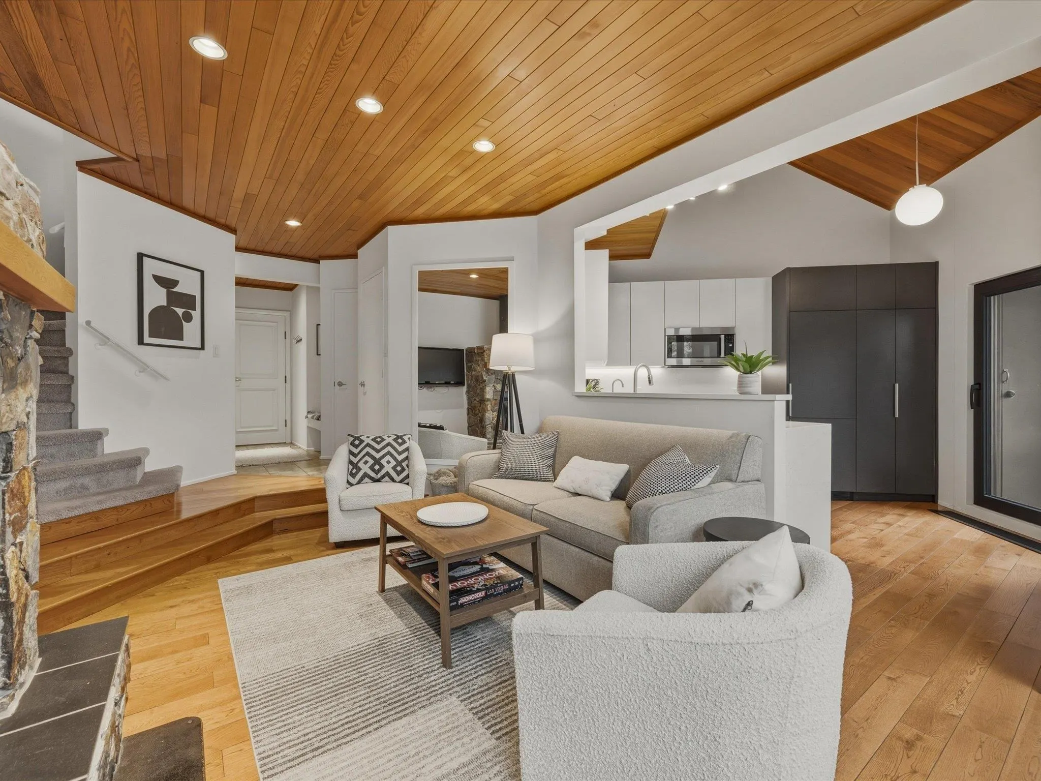 4201 Sunshine Place #5