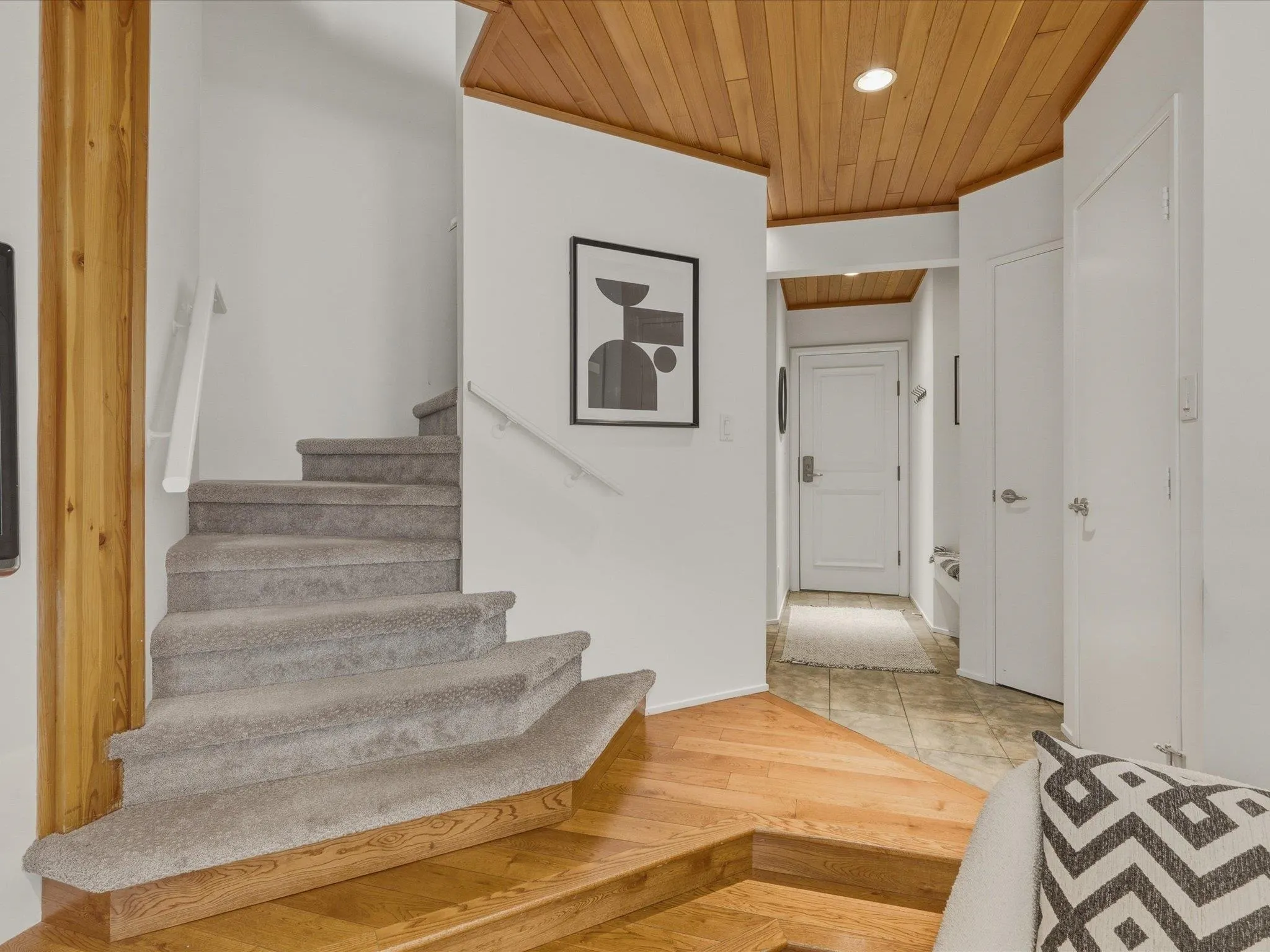 4201 Sunshine Place #5
