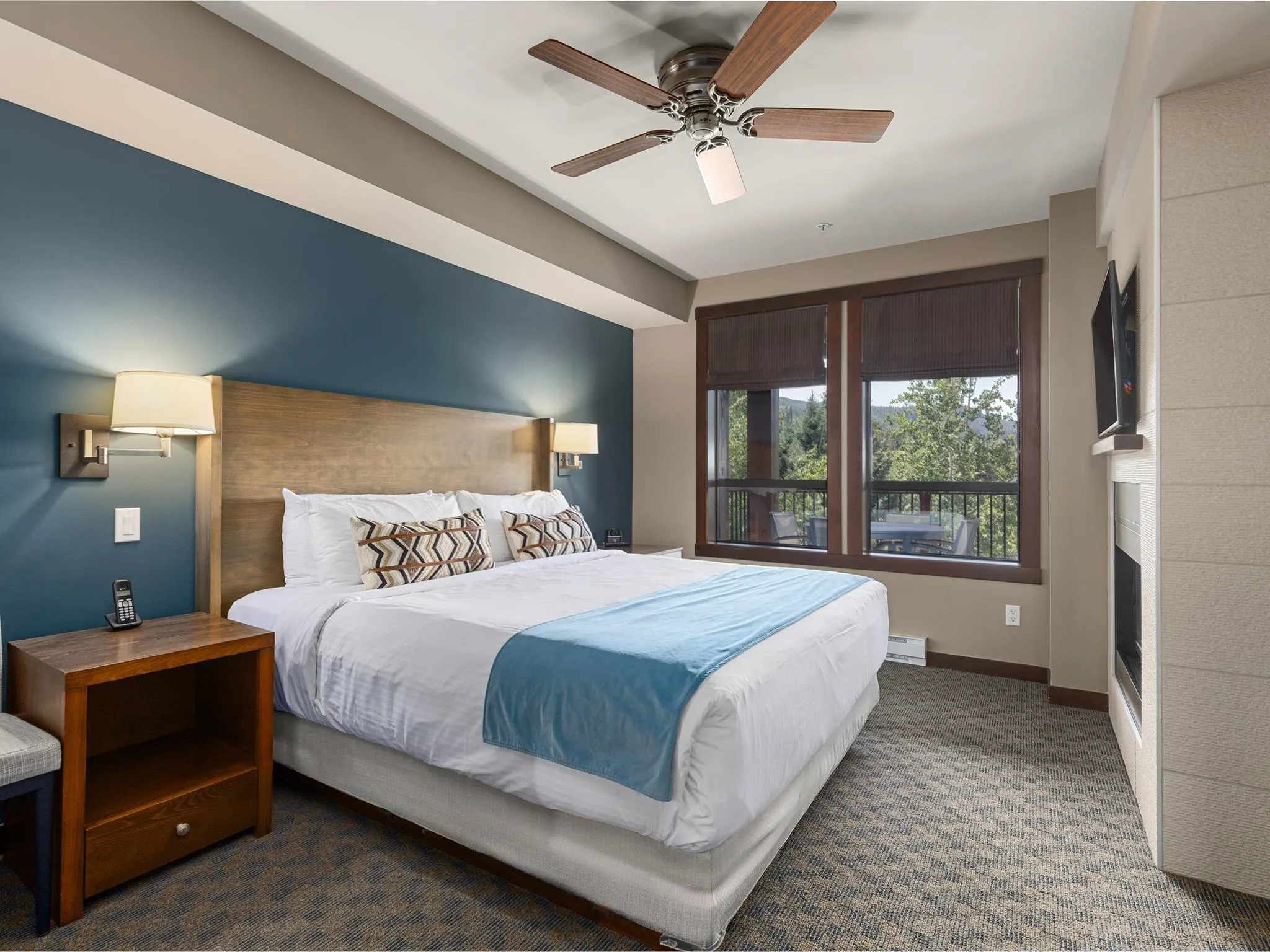 2020 London Lane #206D