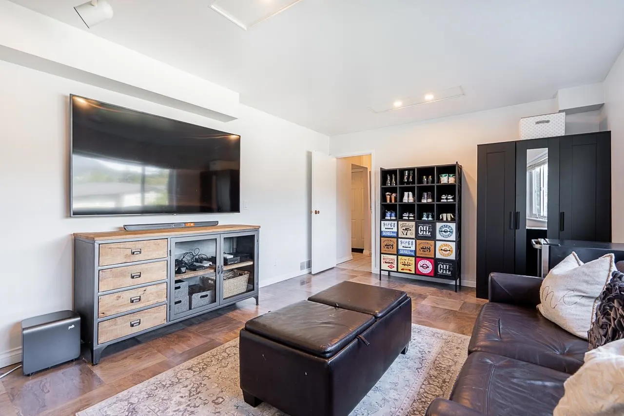 1062 Spar Drive