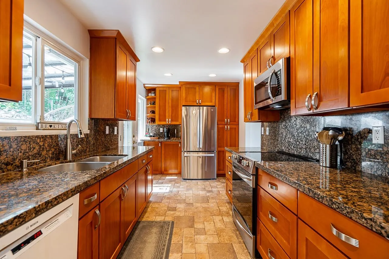 1062 Spar Drive