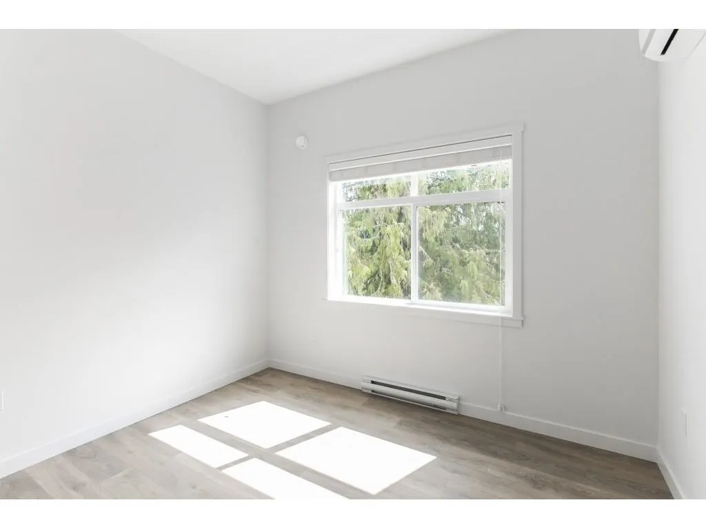 5415 Brydon Crescent #109