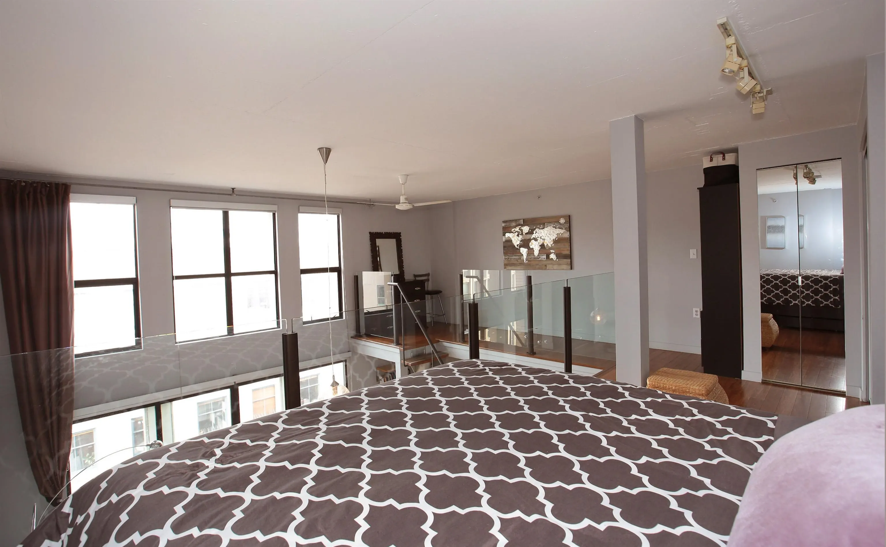 22 E Cordova Street #511
